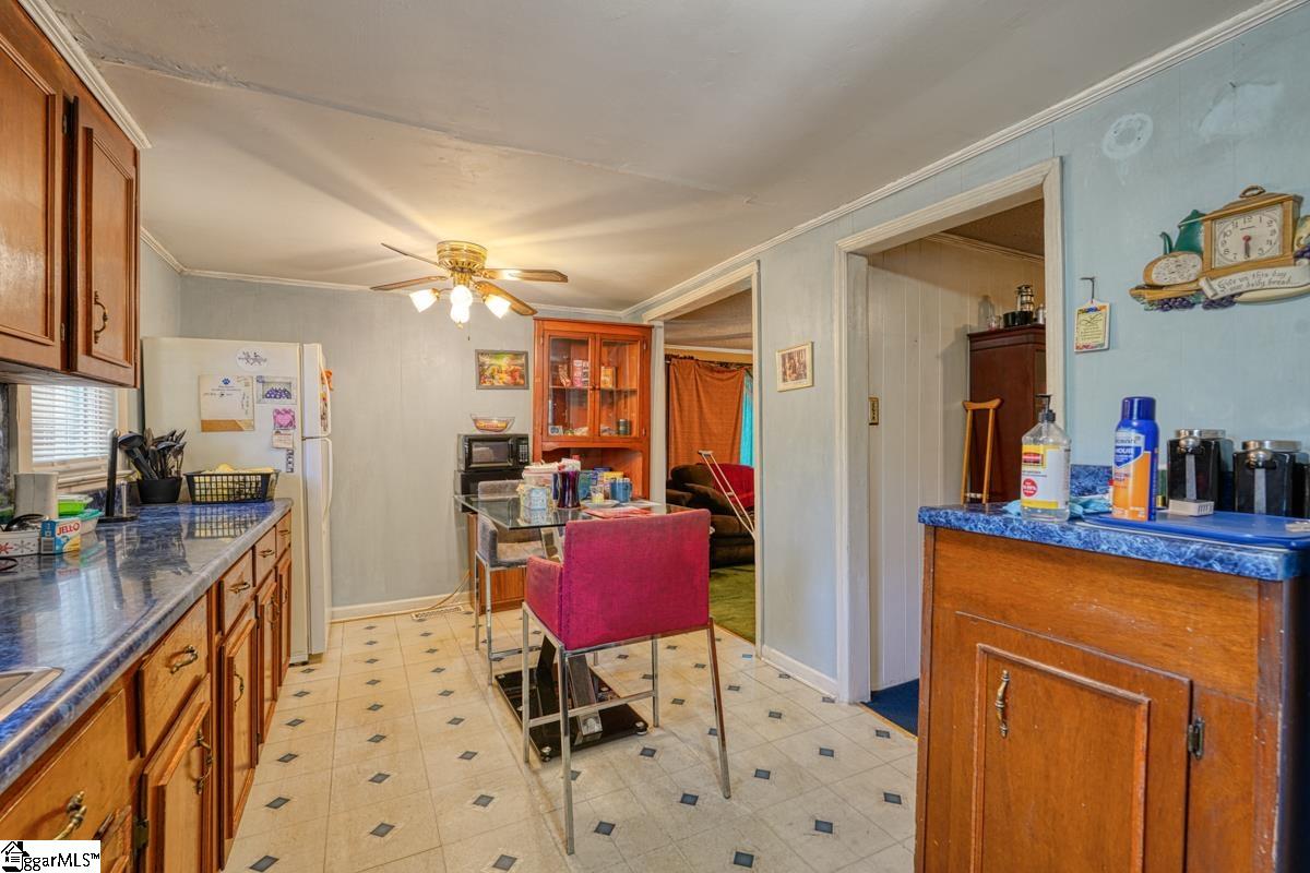120 Cobb, Pelzer, South Carolina image 11