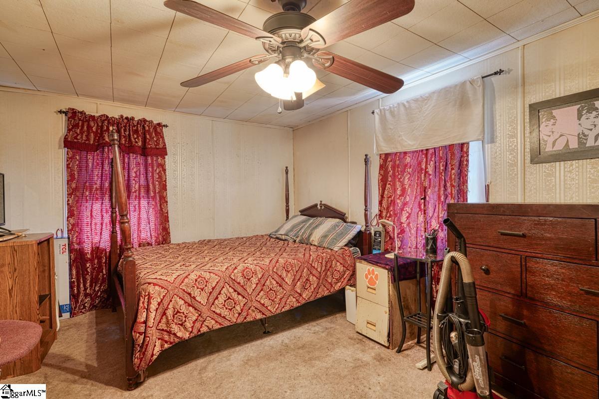 120 Cobb, Pelzer, South Carolina image 17