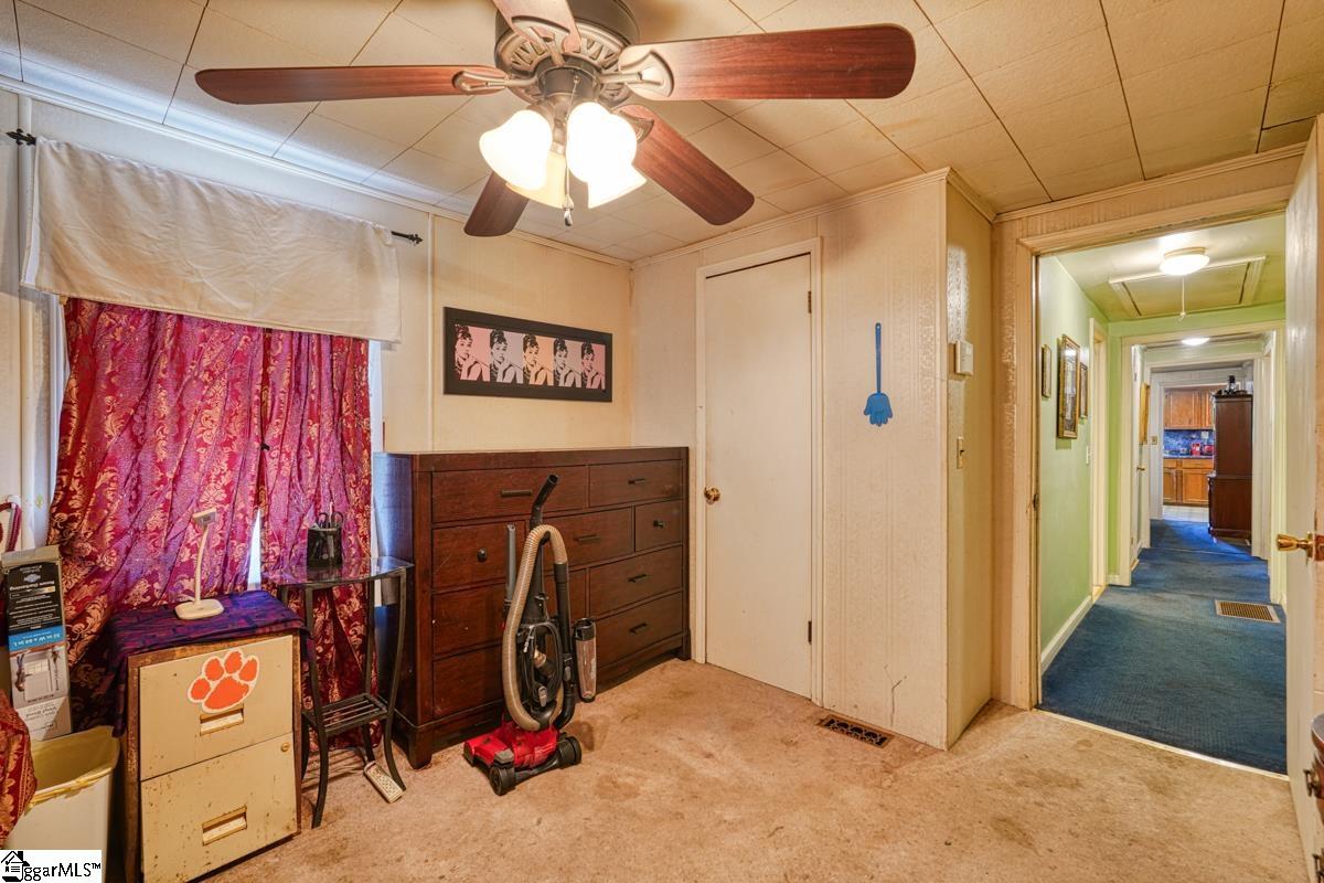 120 Cobb, Pelzer, South Carolina image 19