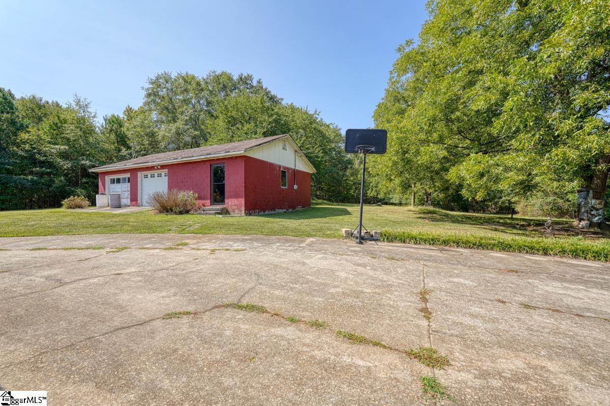 120 Cobb, Pelzer, South Carolina image 6