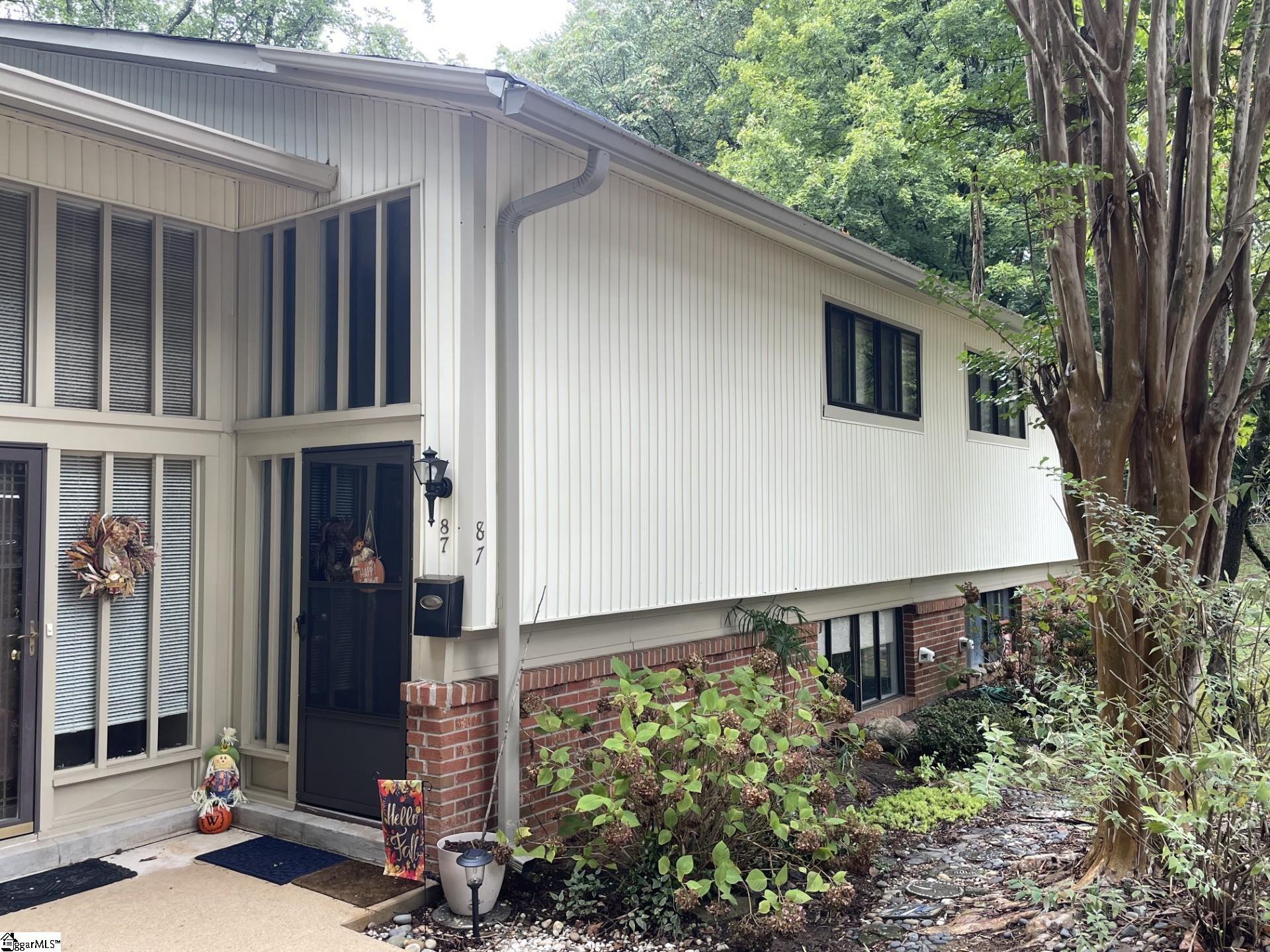 87 Briarview Circle, Greenville SC 29615