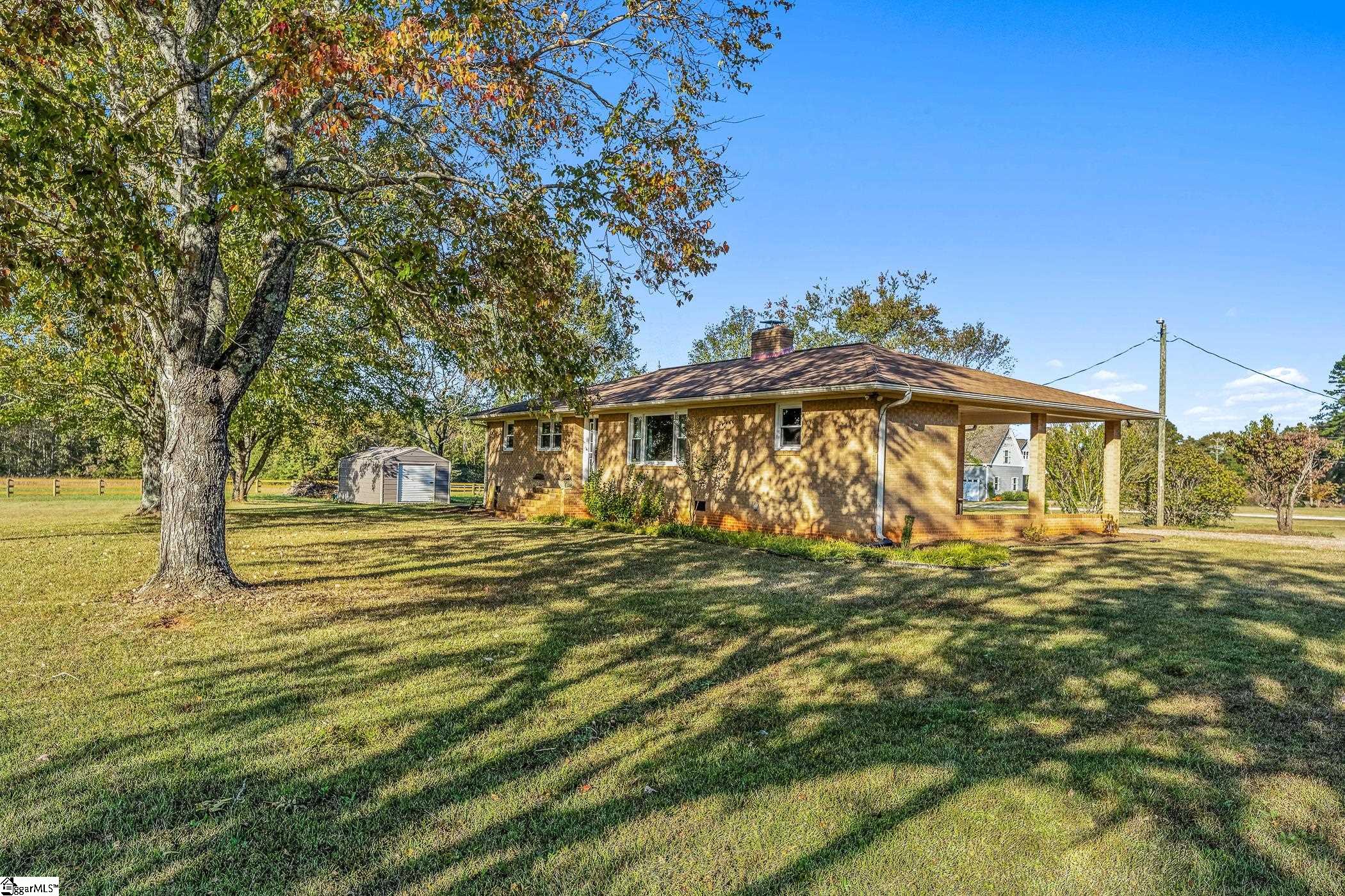 207 Andrews Road, Fountain Inn SC 29644