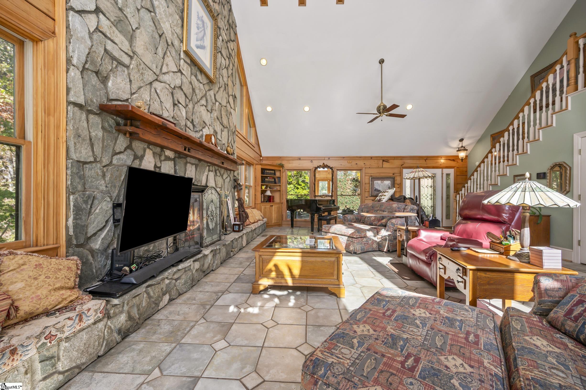 120 Summer, Mill Spring, North Carolina image 7