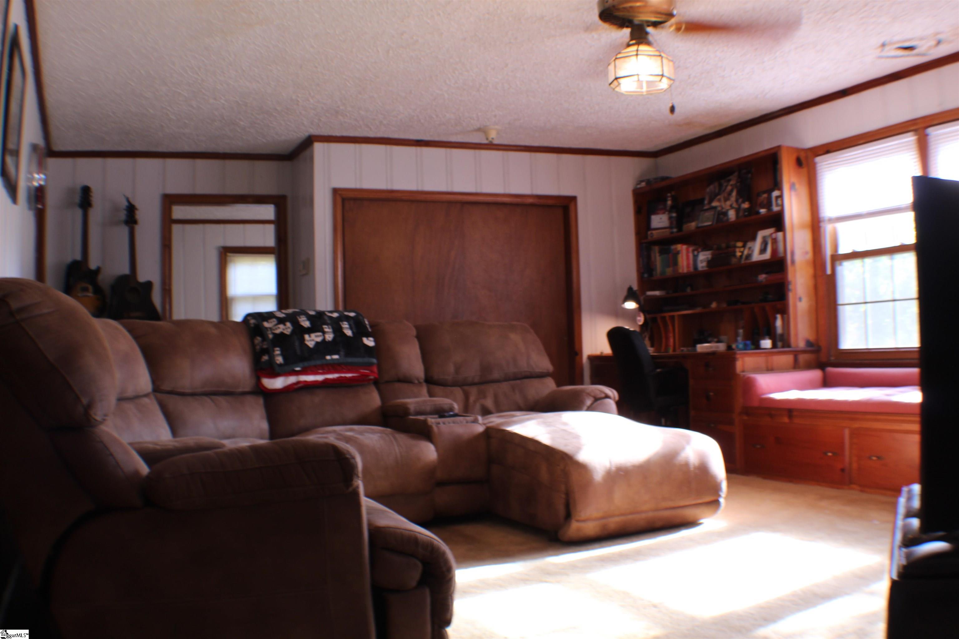 525 49, Laurens, South Carolina image 6