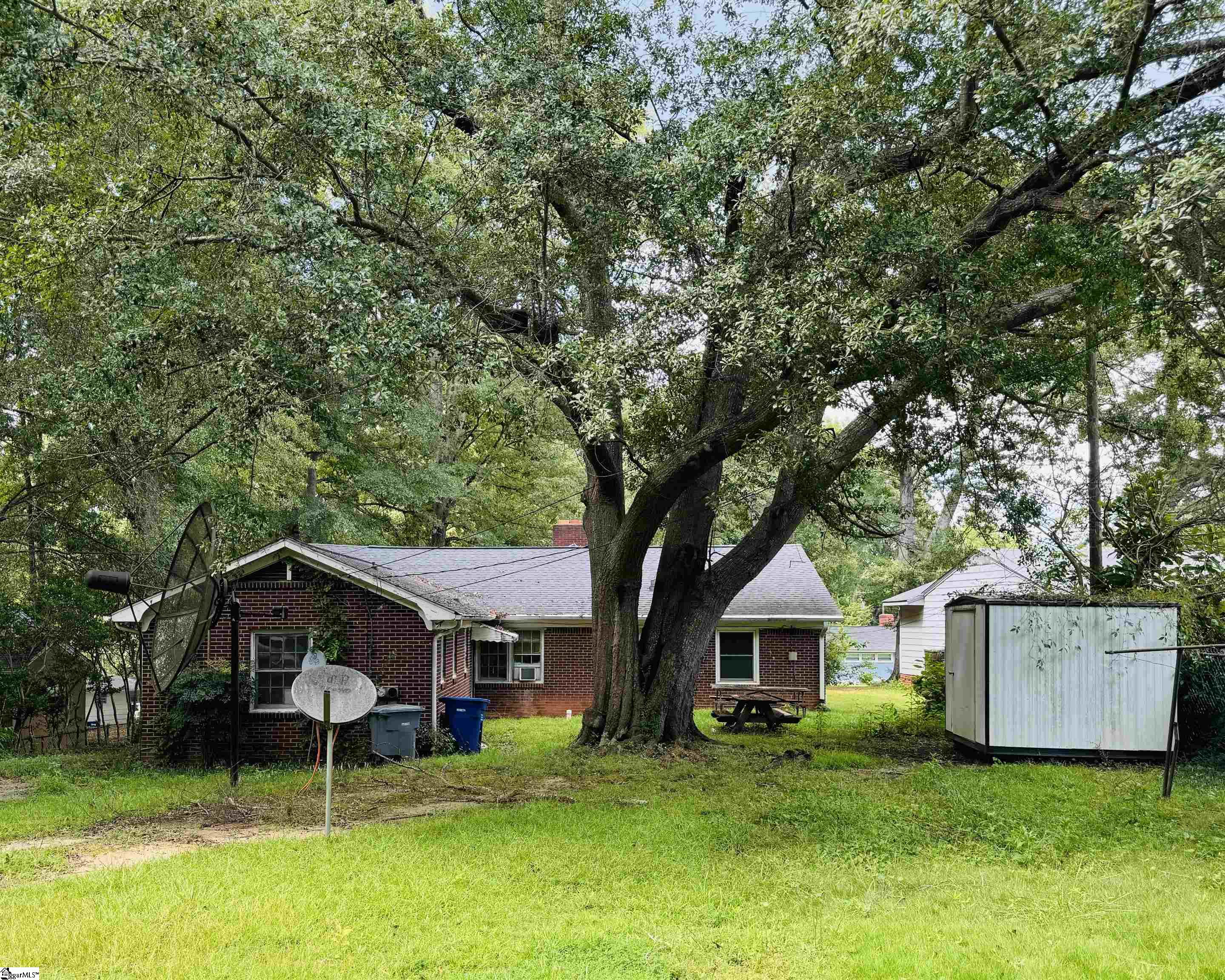 321 Amherst, Spartanburg, South Carolina image 2