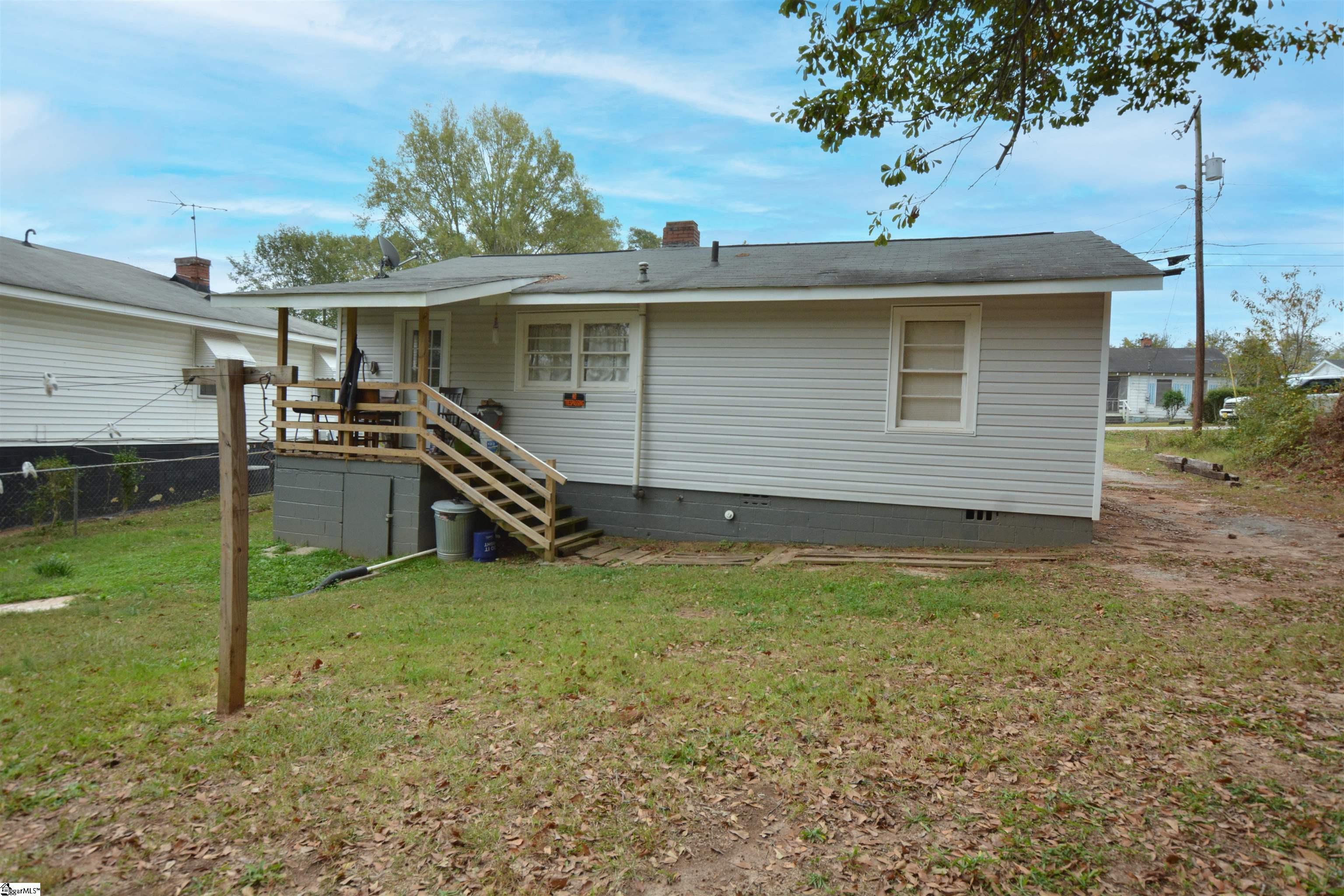 207 Pridmore, Laurens, South Carolina image 3