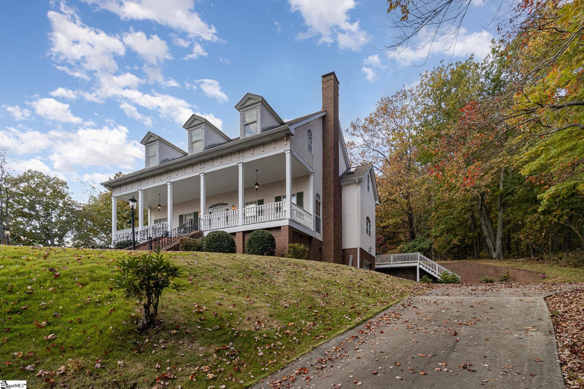 1524 Highway 11 Landrum, SC 29356