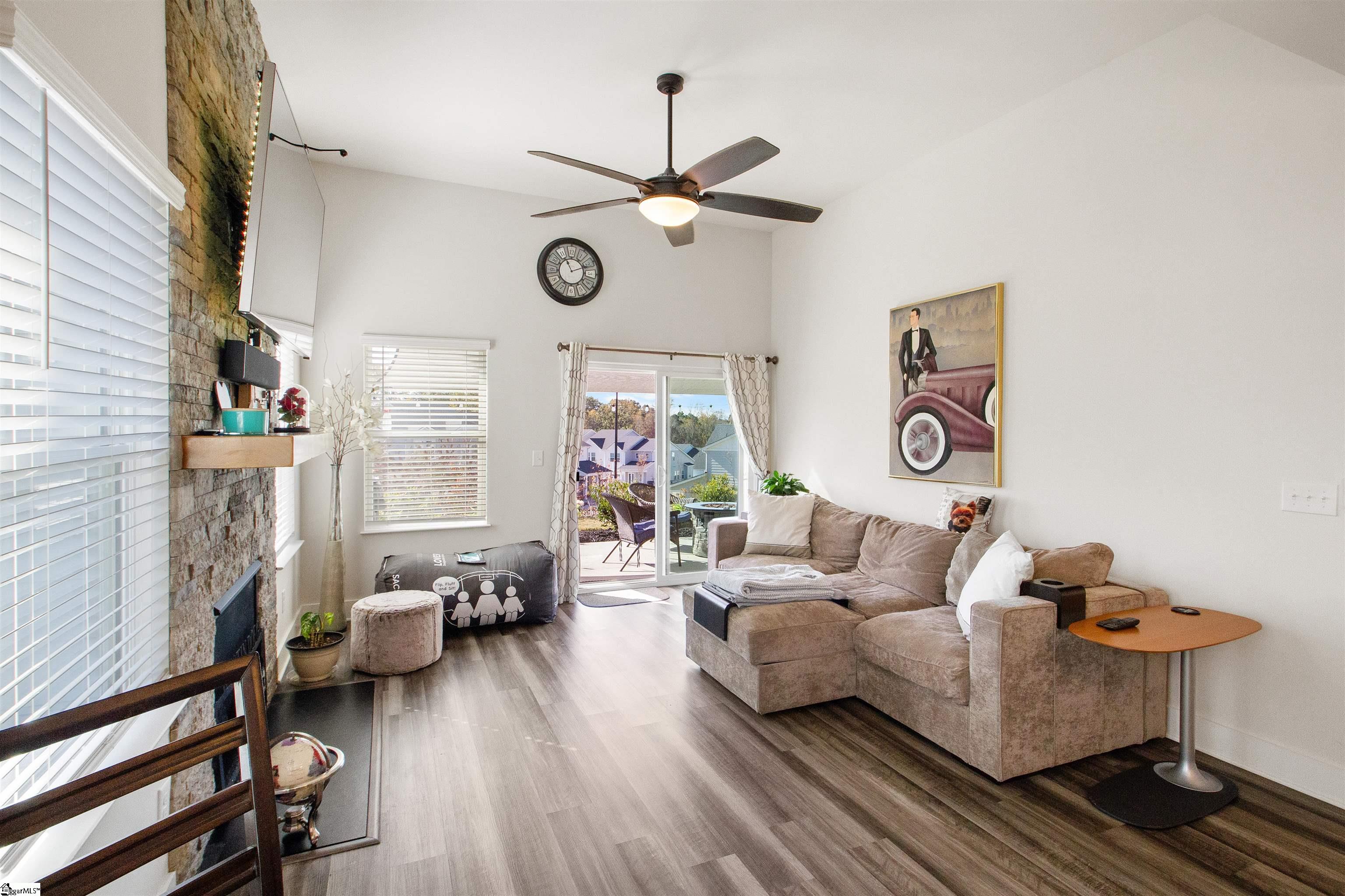 143 Bromes, Greenville, South Carolina image 7