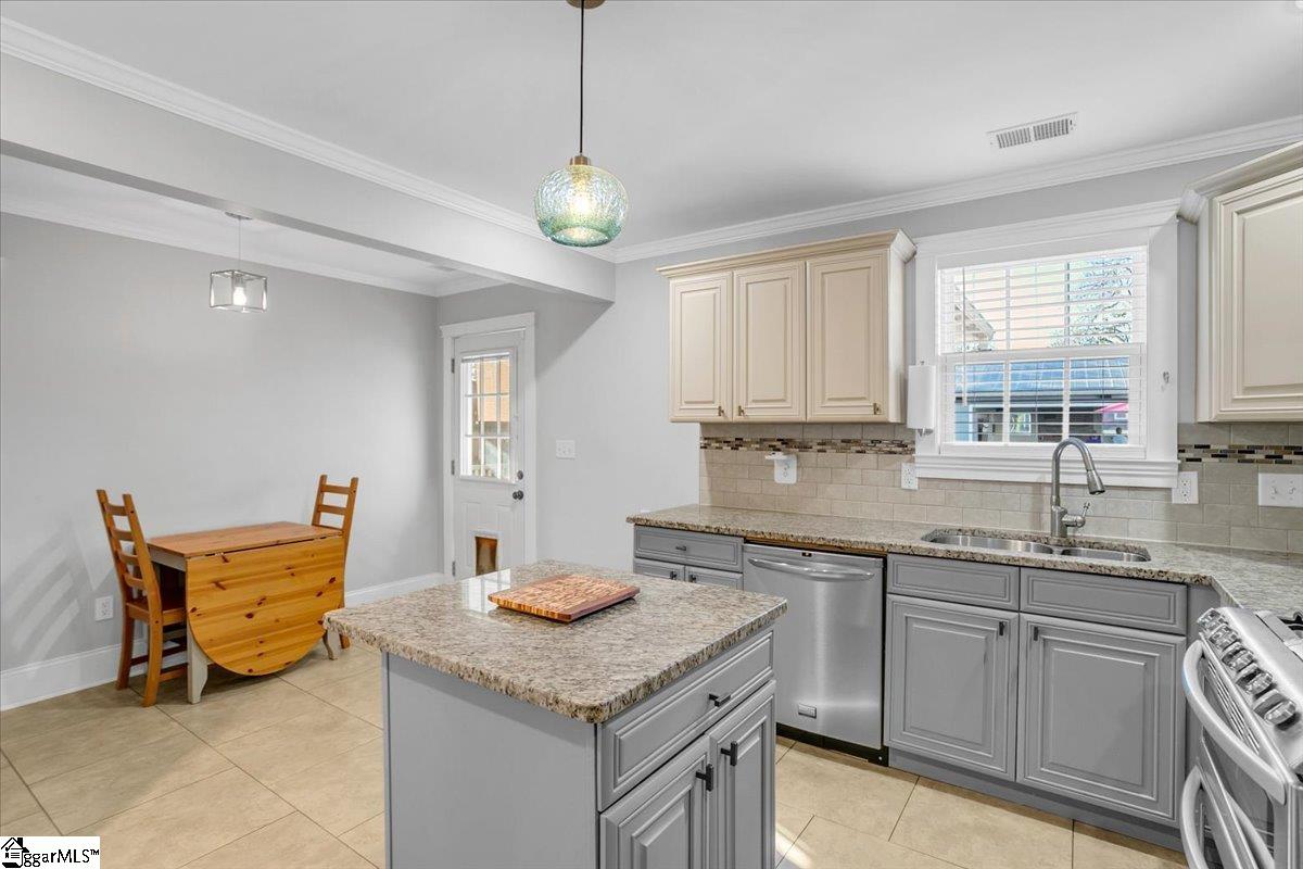 505 Arlington, Greenville, South Carolina image 11