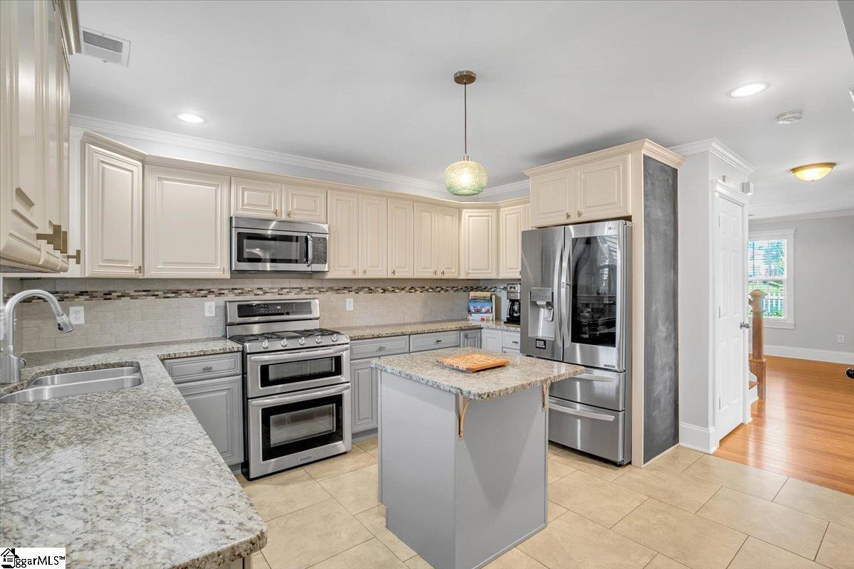 505 Arlington, Greenville, South Carolina image 13