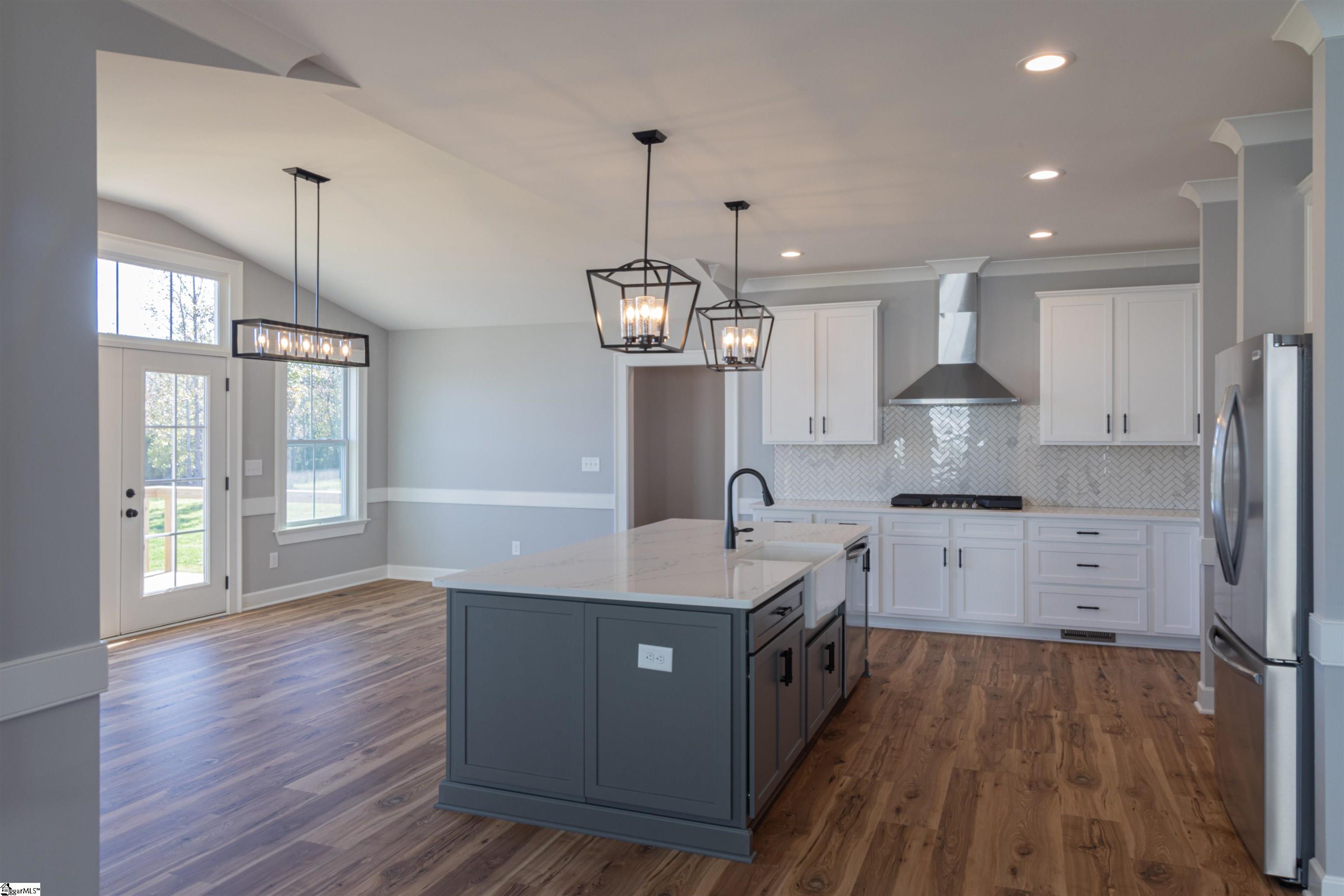 417 Pleven, Pelzer, South Carolina image 12