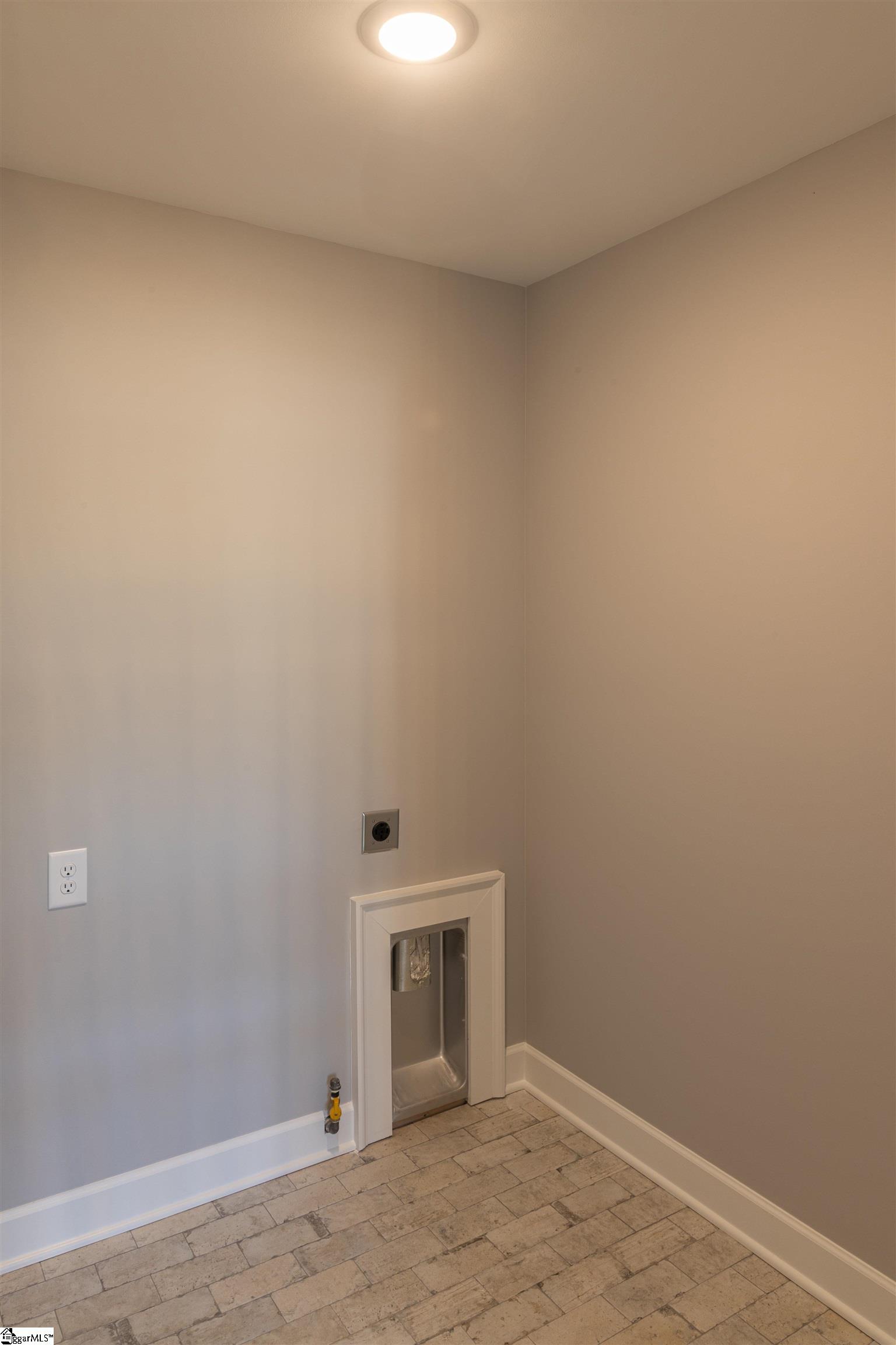 417 Pleven, Pelzer, South Carolina image 33