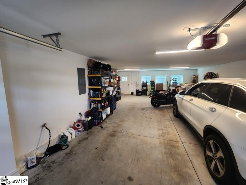 121 W Stone, Greenville, South Carolina image 25