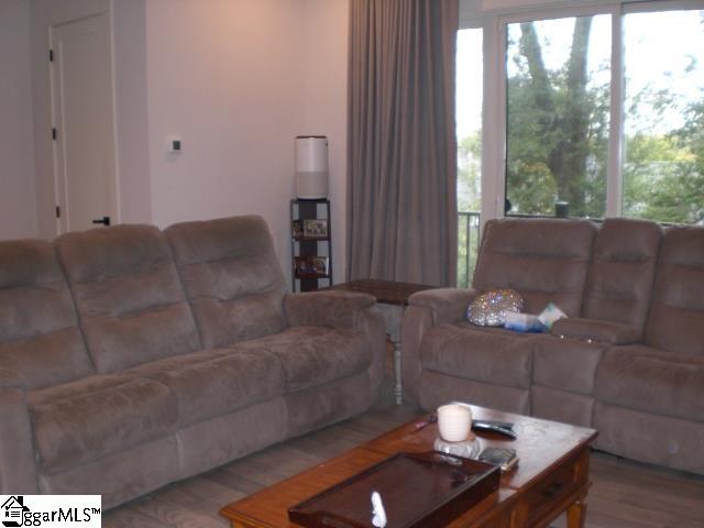 121 W Stone, Greenville, South Carolina image 29