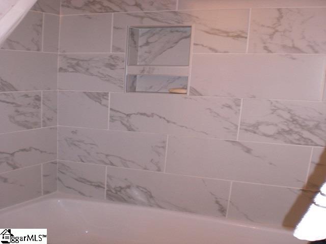 121 W Stone, Greenville, South Carolina image 30