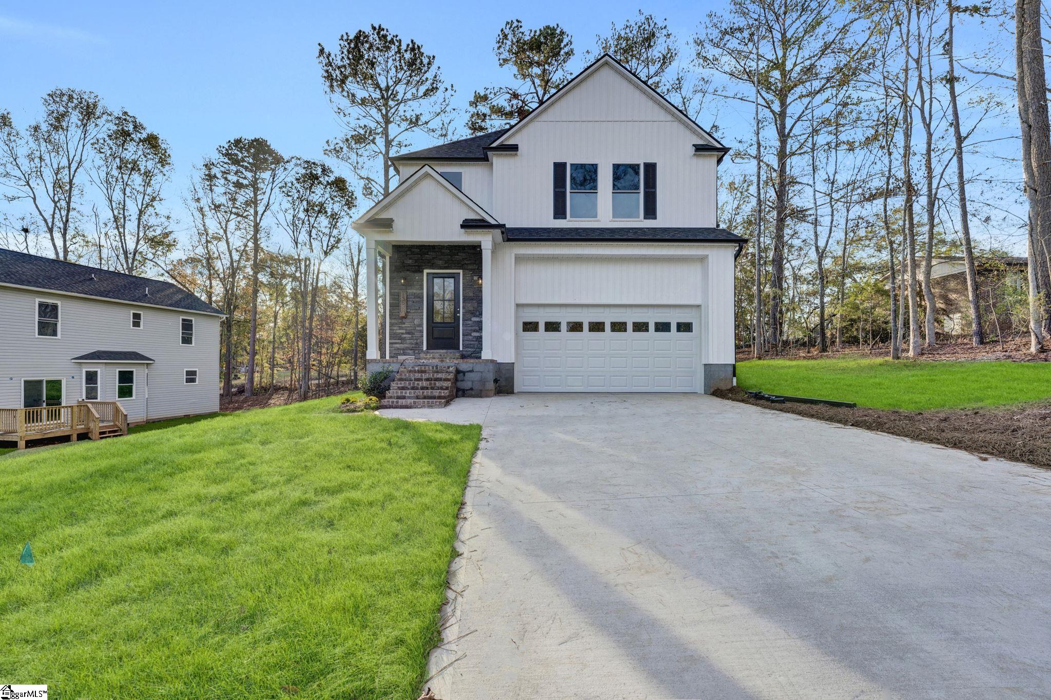 135 Dagnall Circle, Laurens SC 29360