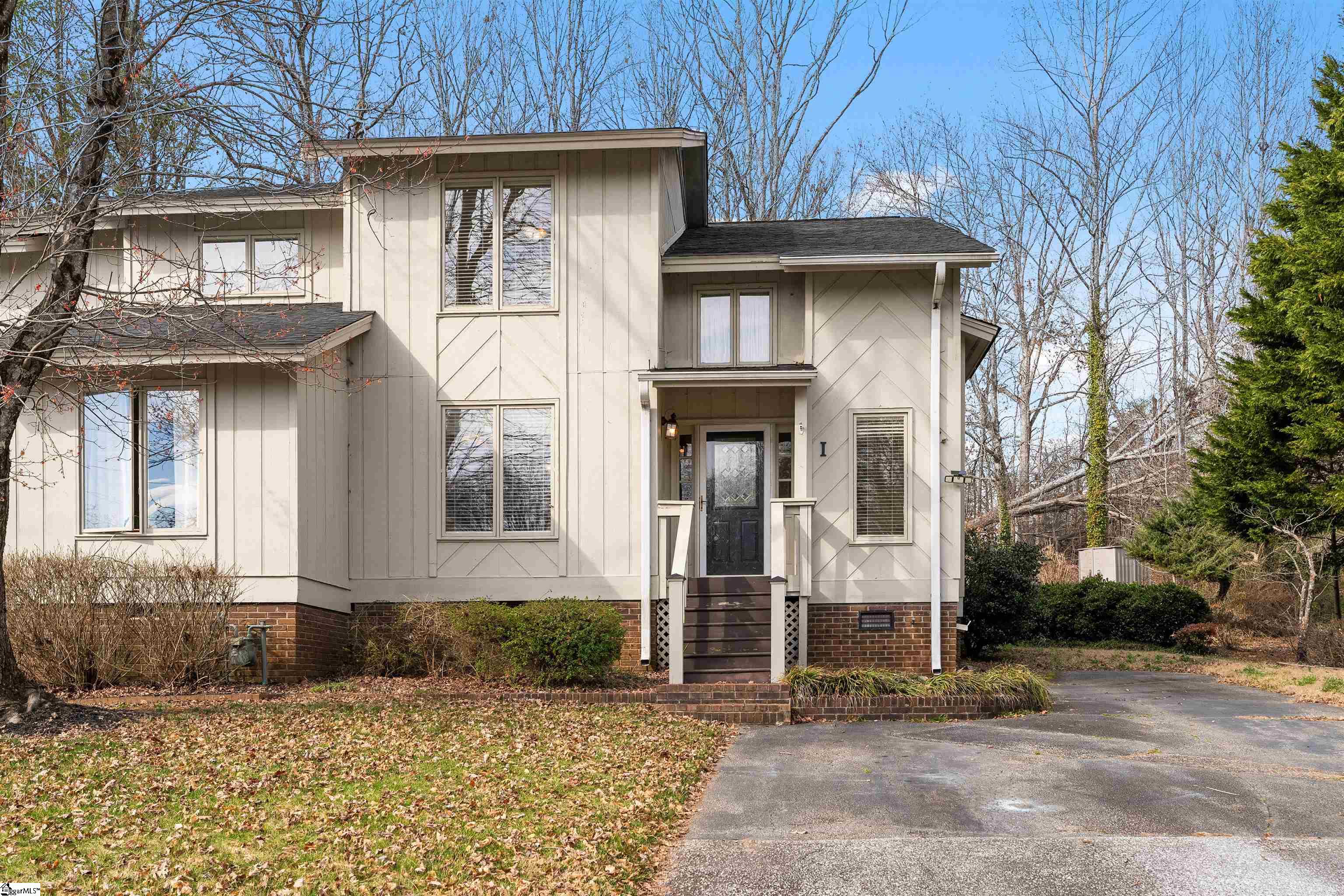 1 Blackberry Court, Taylors SC 29687