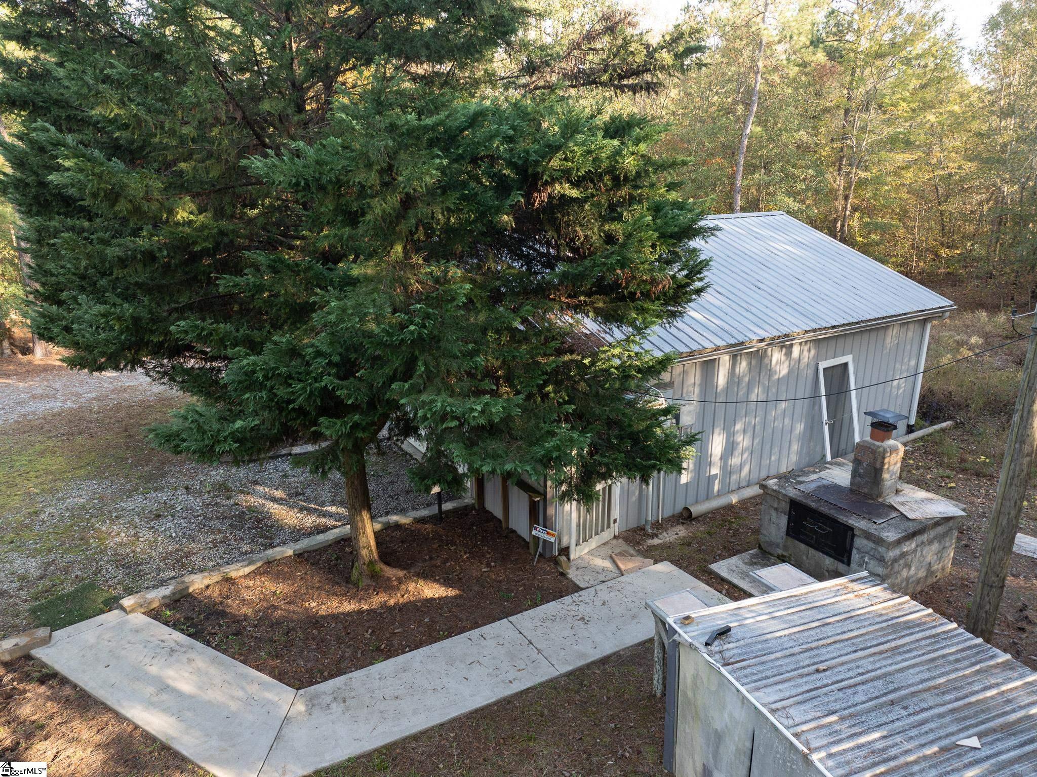 14530 Sc Highway Cross Hill, SC 29332