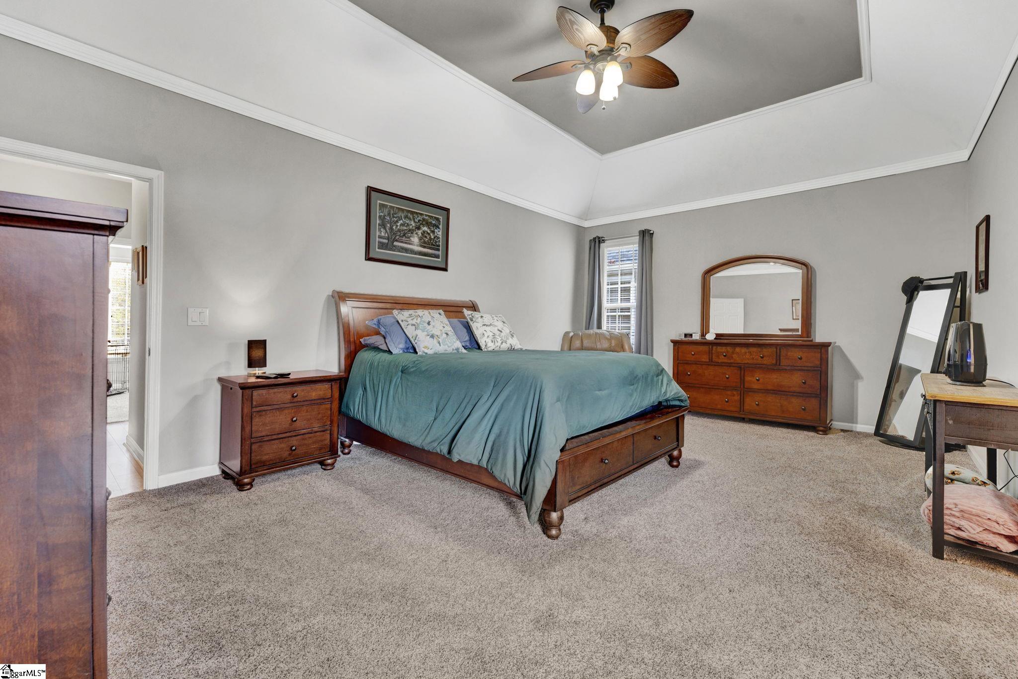 DEEP TRAY CEILING