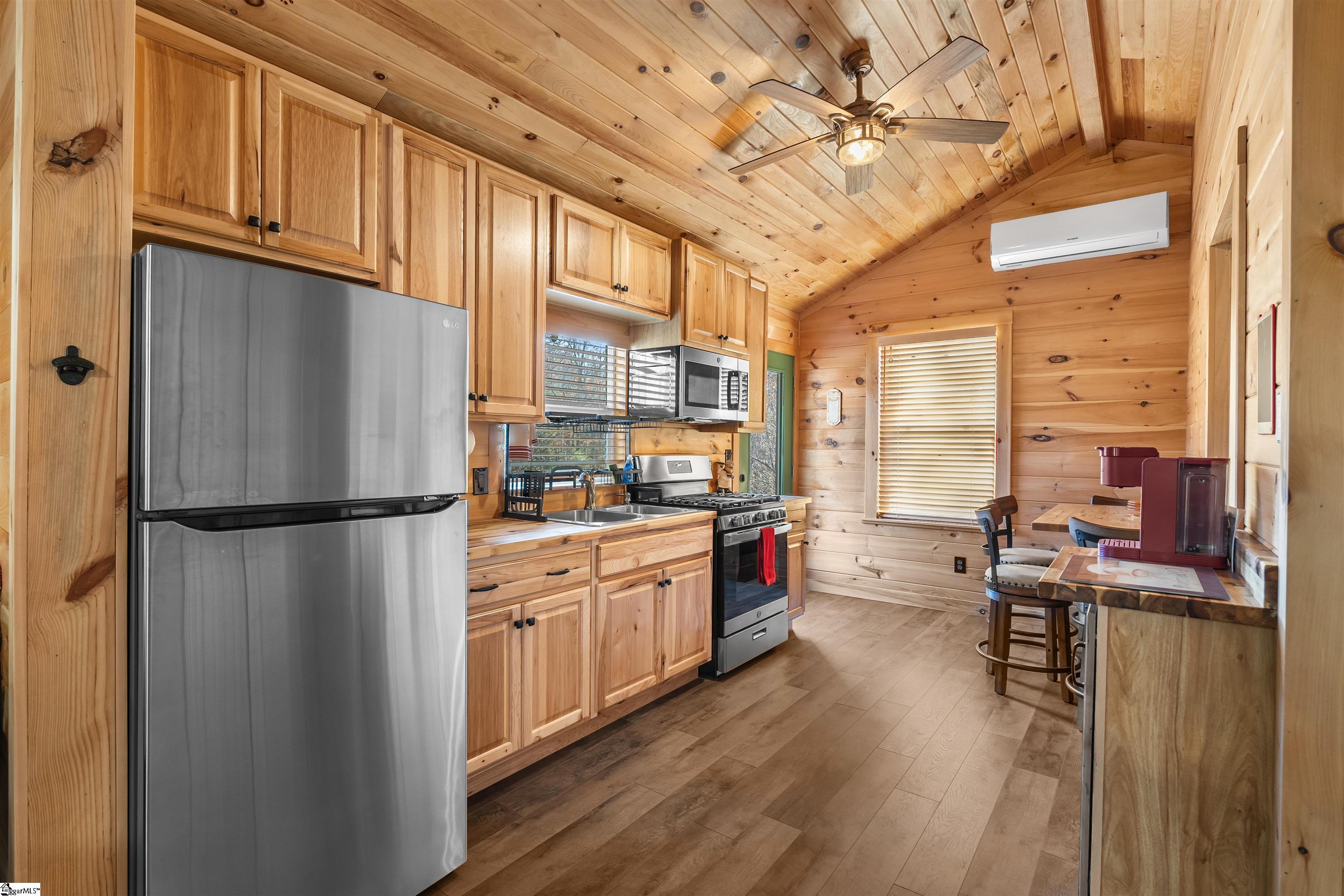 106 Hiawatha, Pickens, South Carolina image 32