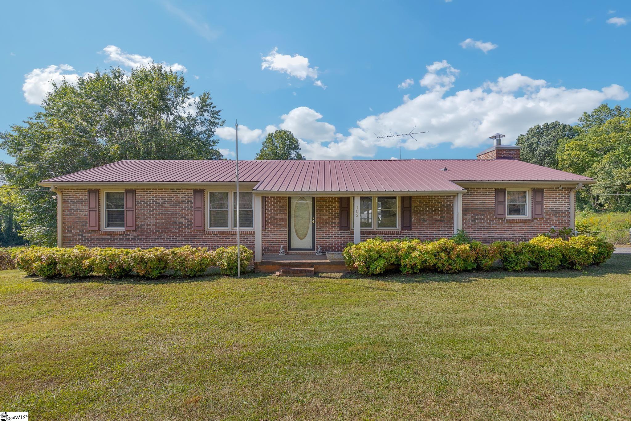 152 N Forest Circle, Marietta SC 29661