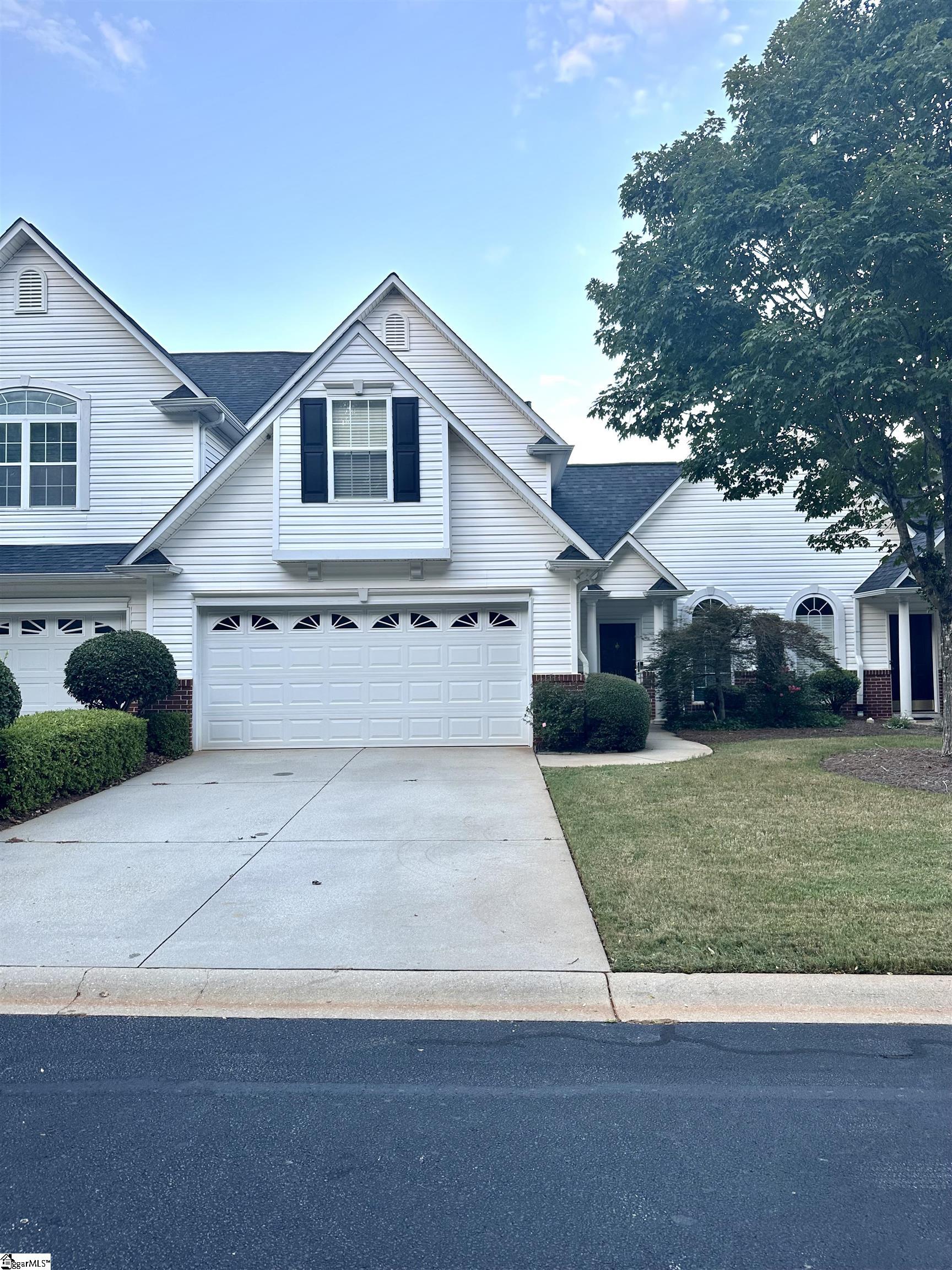 618 Glassyrock Court, Greer SC 29650