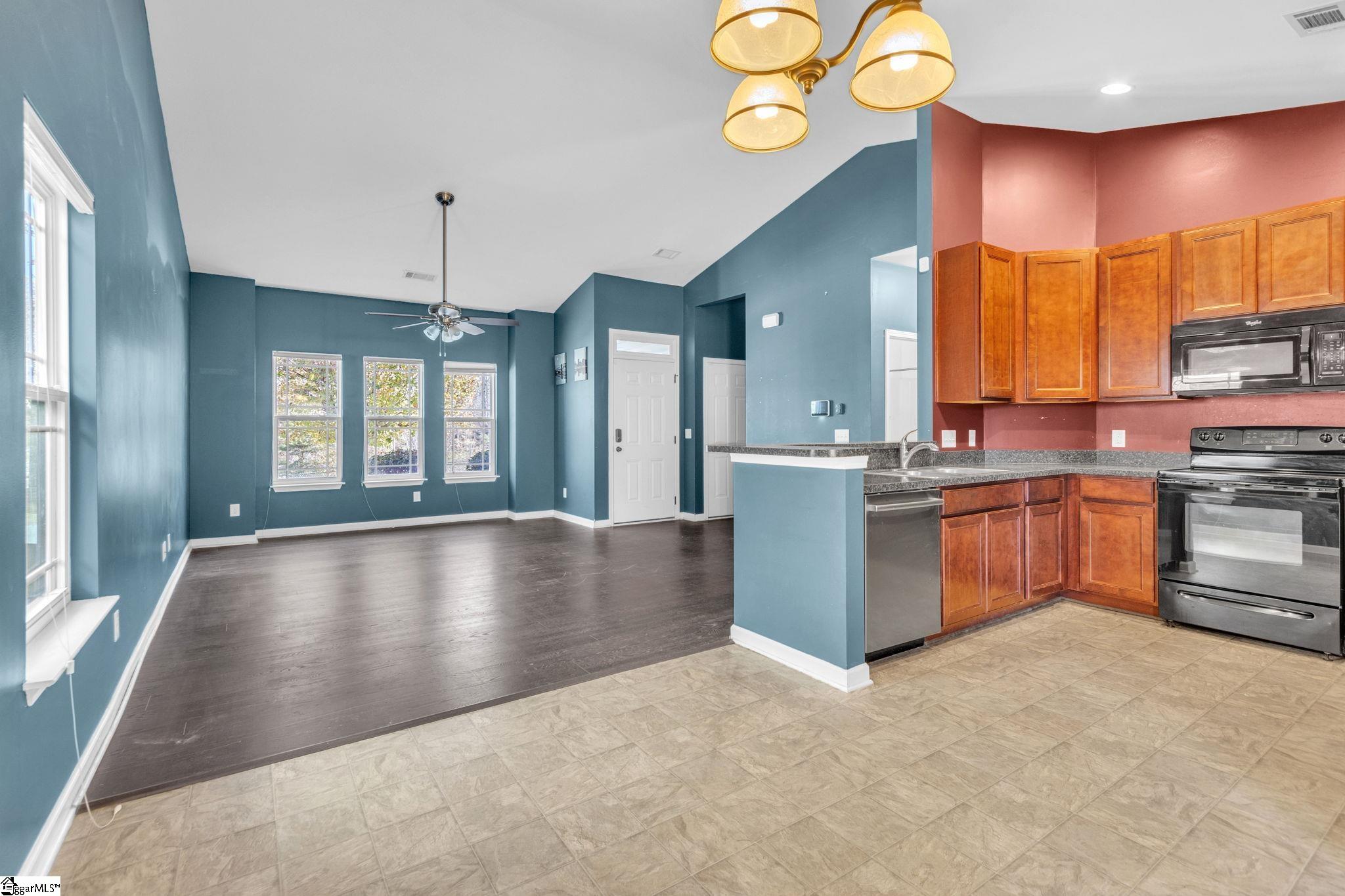 371 Riverdale, Simpsonville, South Carolina image 6