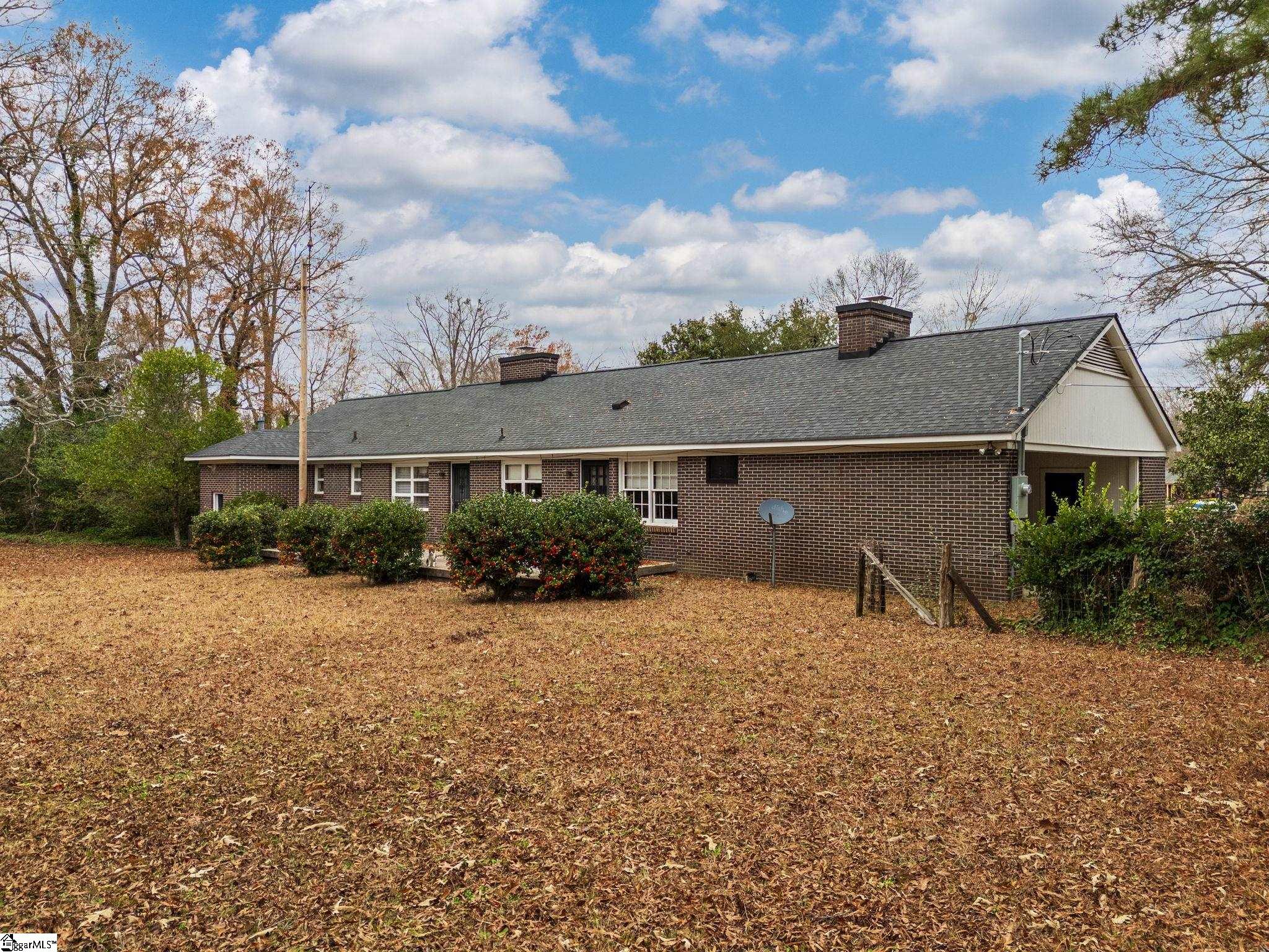 114 York, Clinton, South Carolina image 33