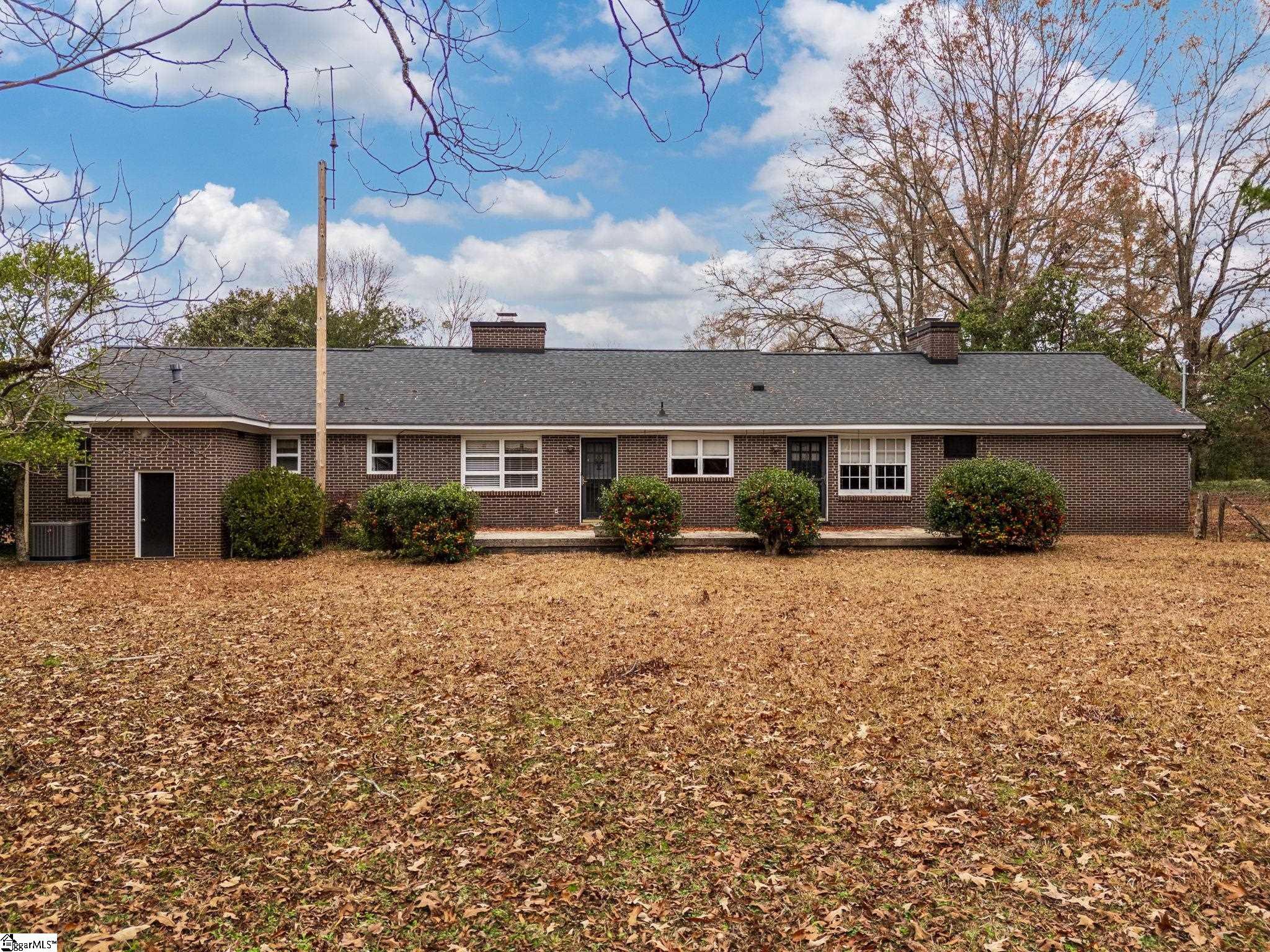 114 York, Clinton, South Carolina image 34