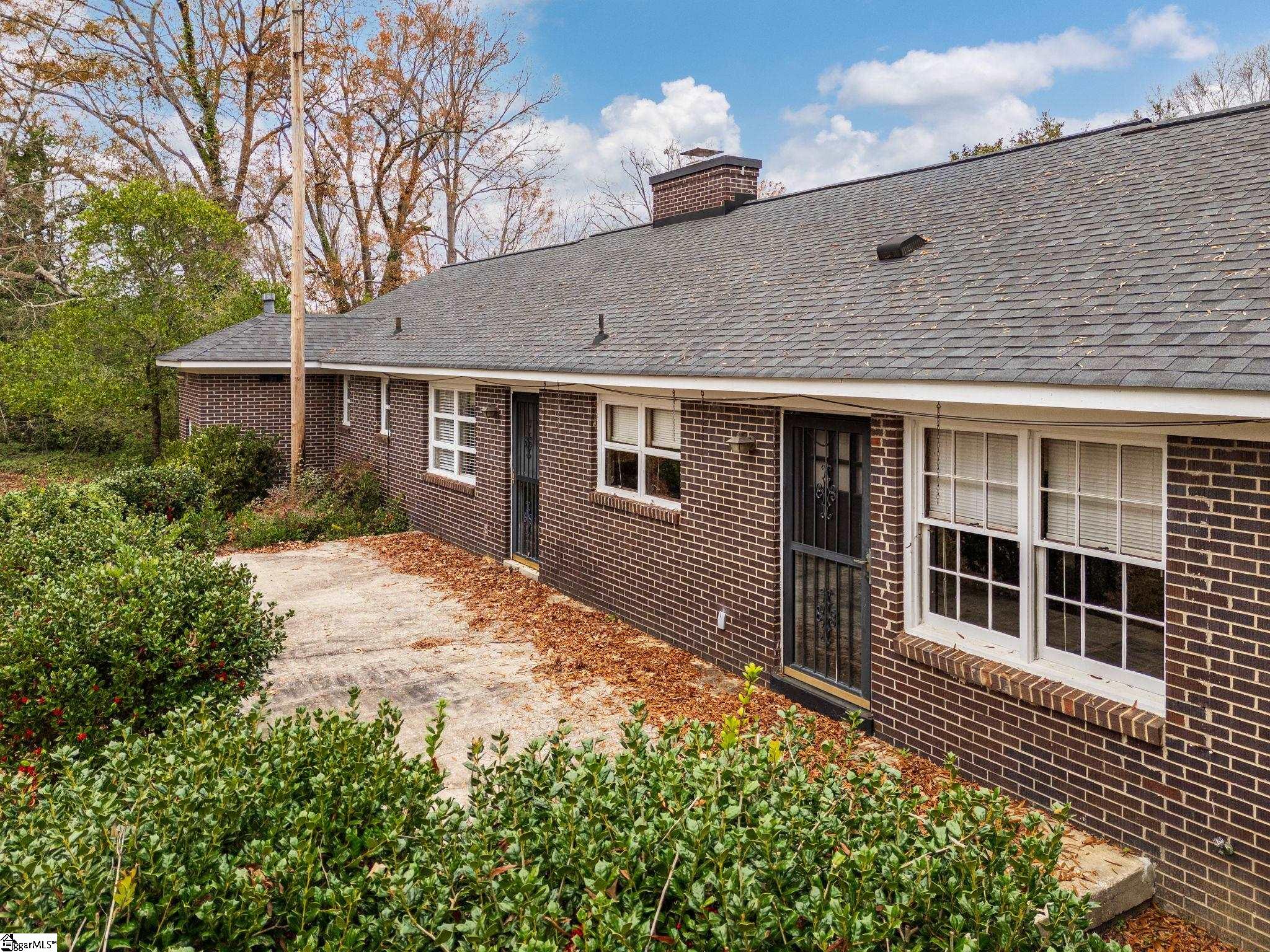 114 York, Clinton, South Carolina image 36
