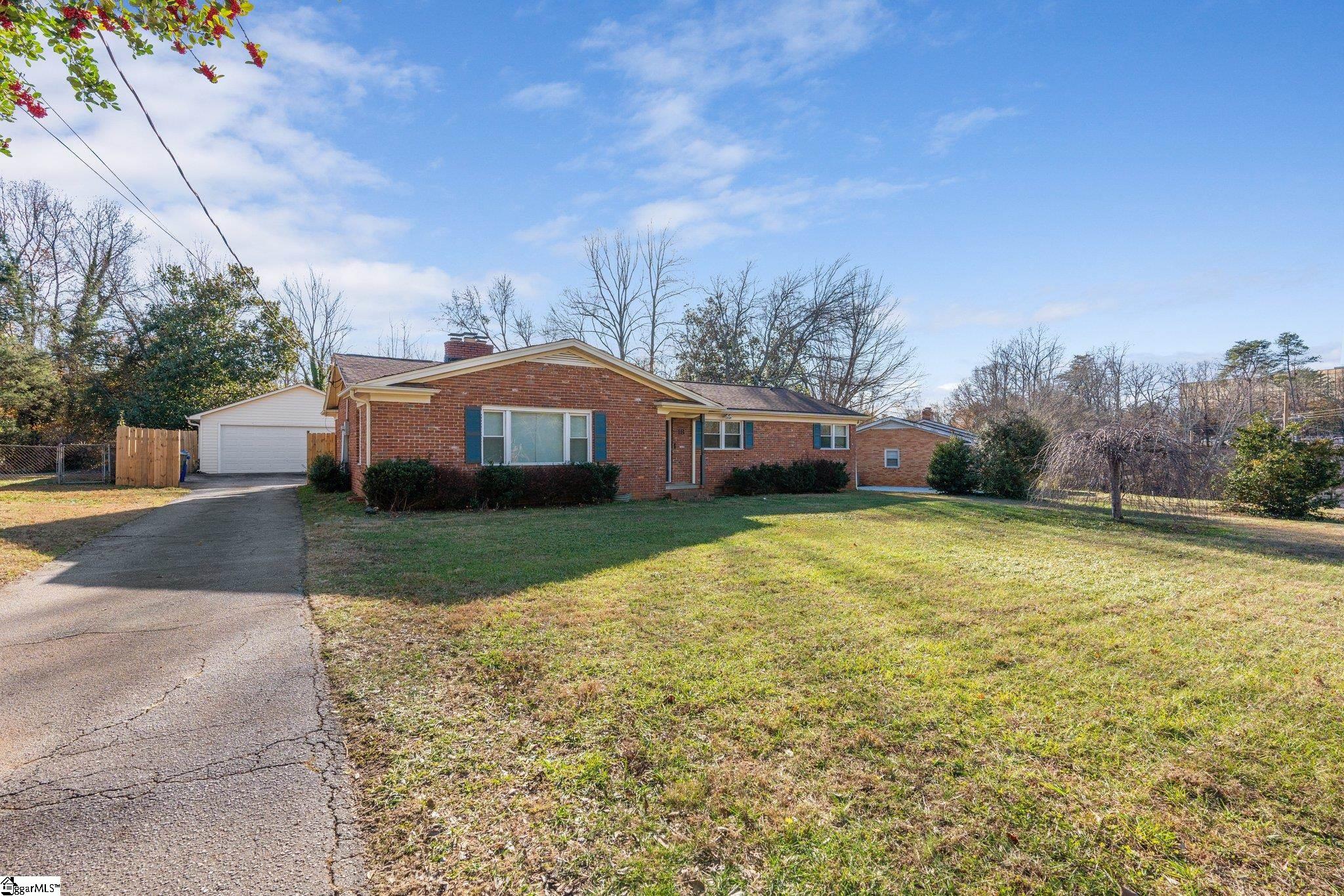 18 Dera Street, Greenville SC 29615