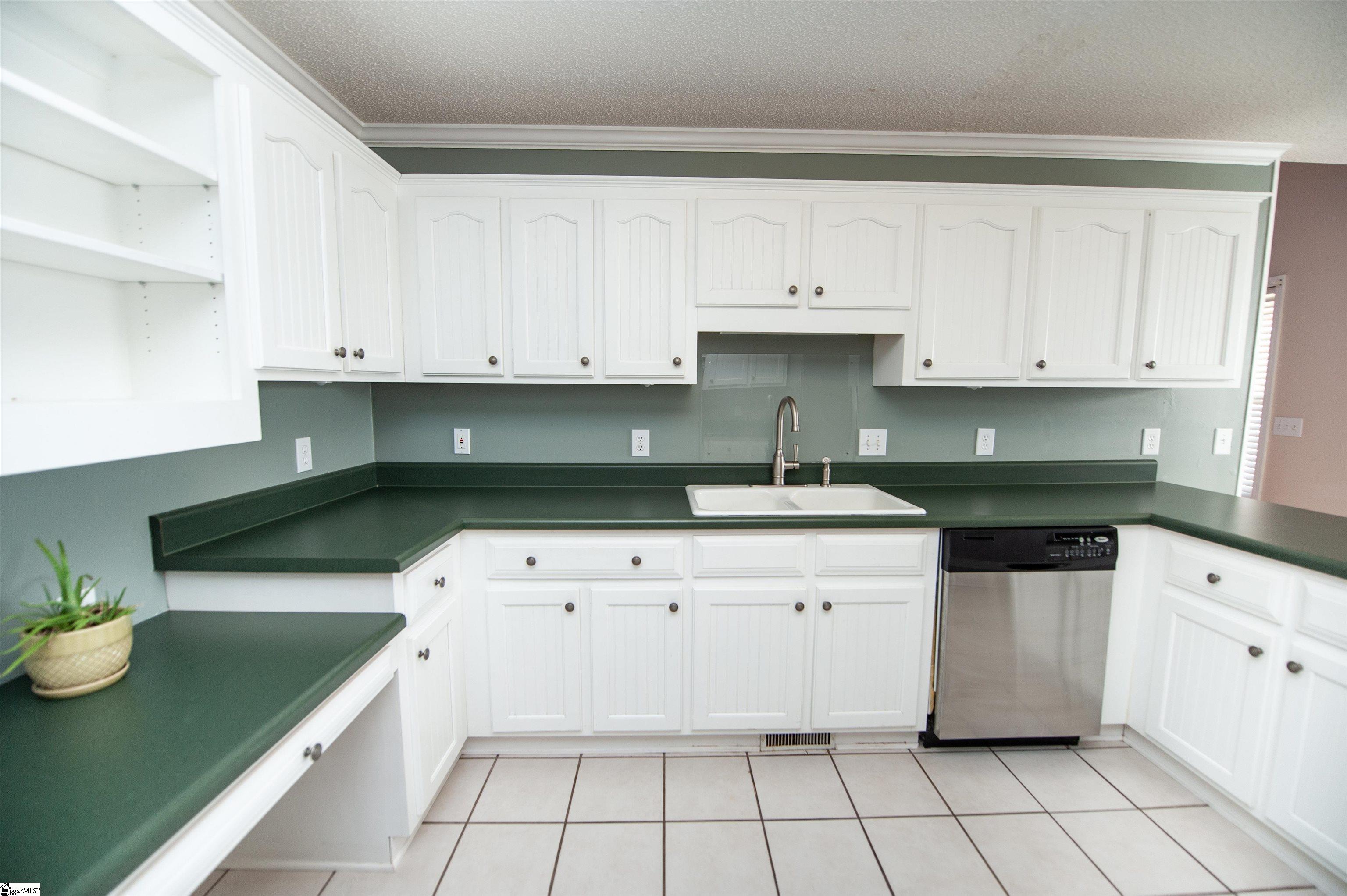 12 Gerru Court Taylors, SC 29687