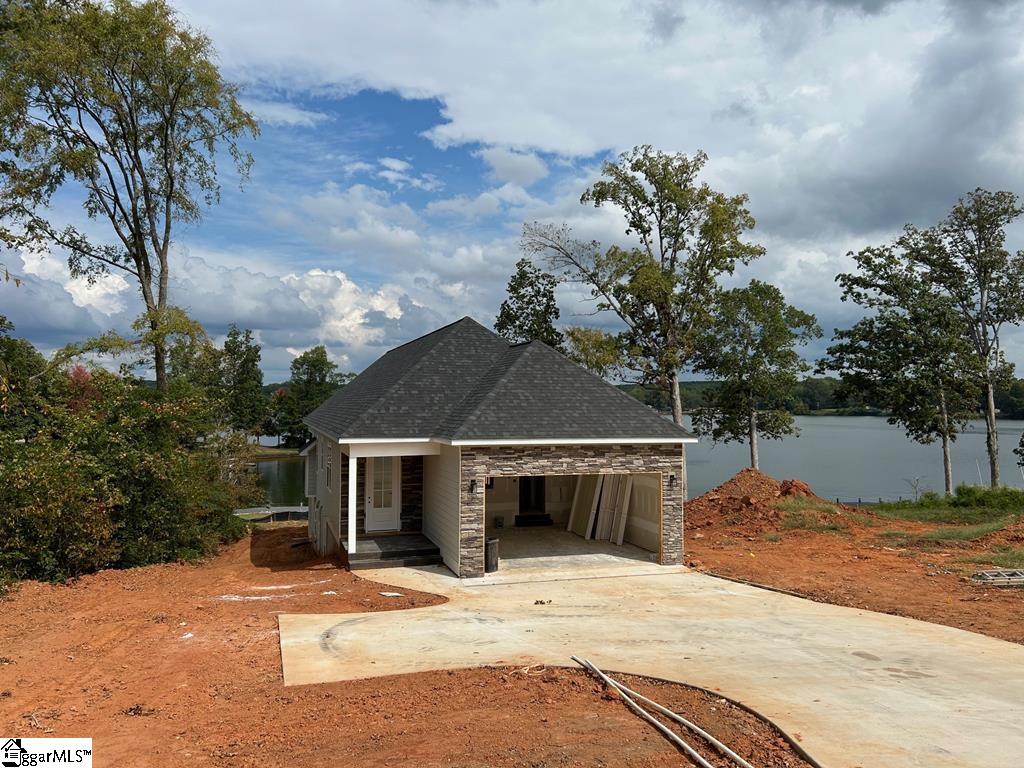 301 Portland, Greenwood, South Carolina image 3