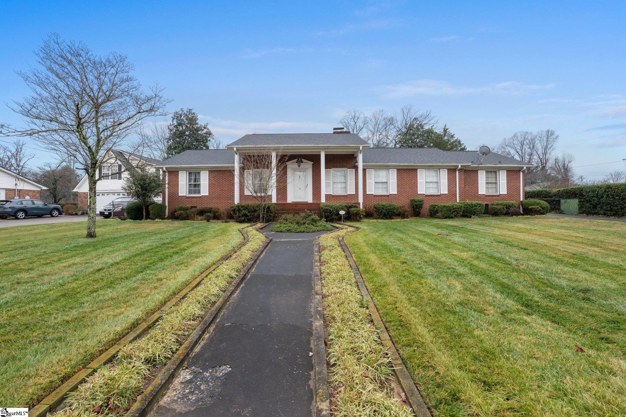 2 Woodfern Circle, Greenville SC 29615