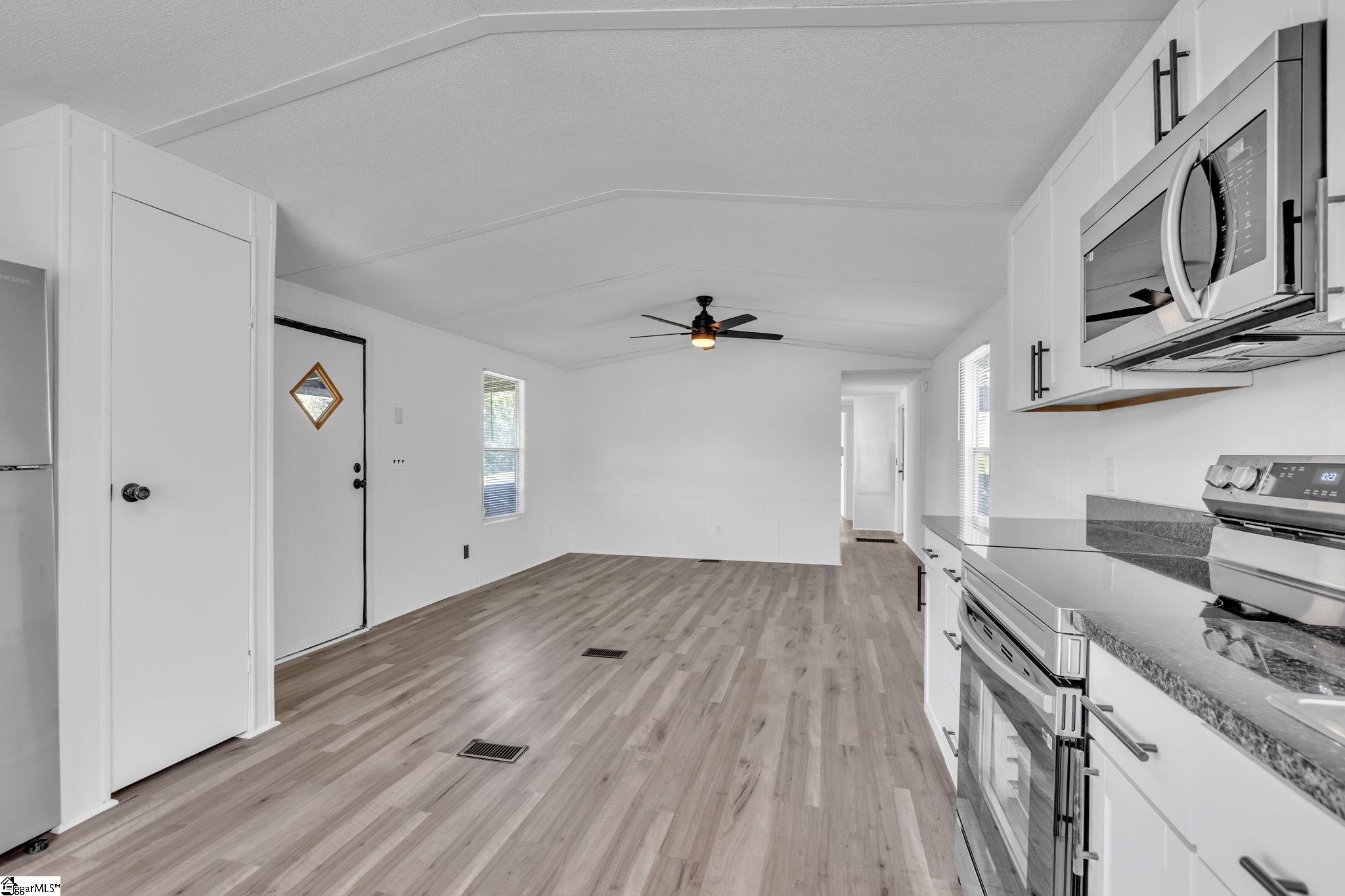 355 Ravenwood, Pickens, South Carolina image 6