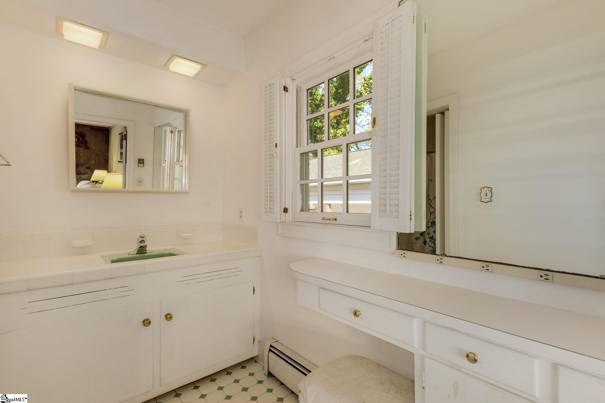 219 S Hamilton, Williamston, South Carolina image 34