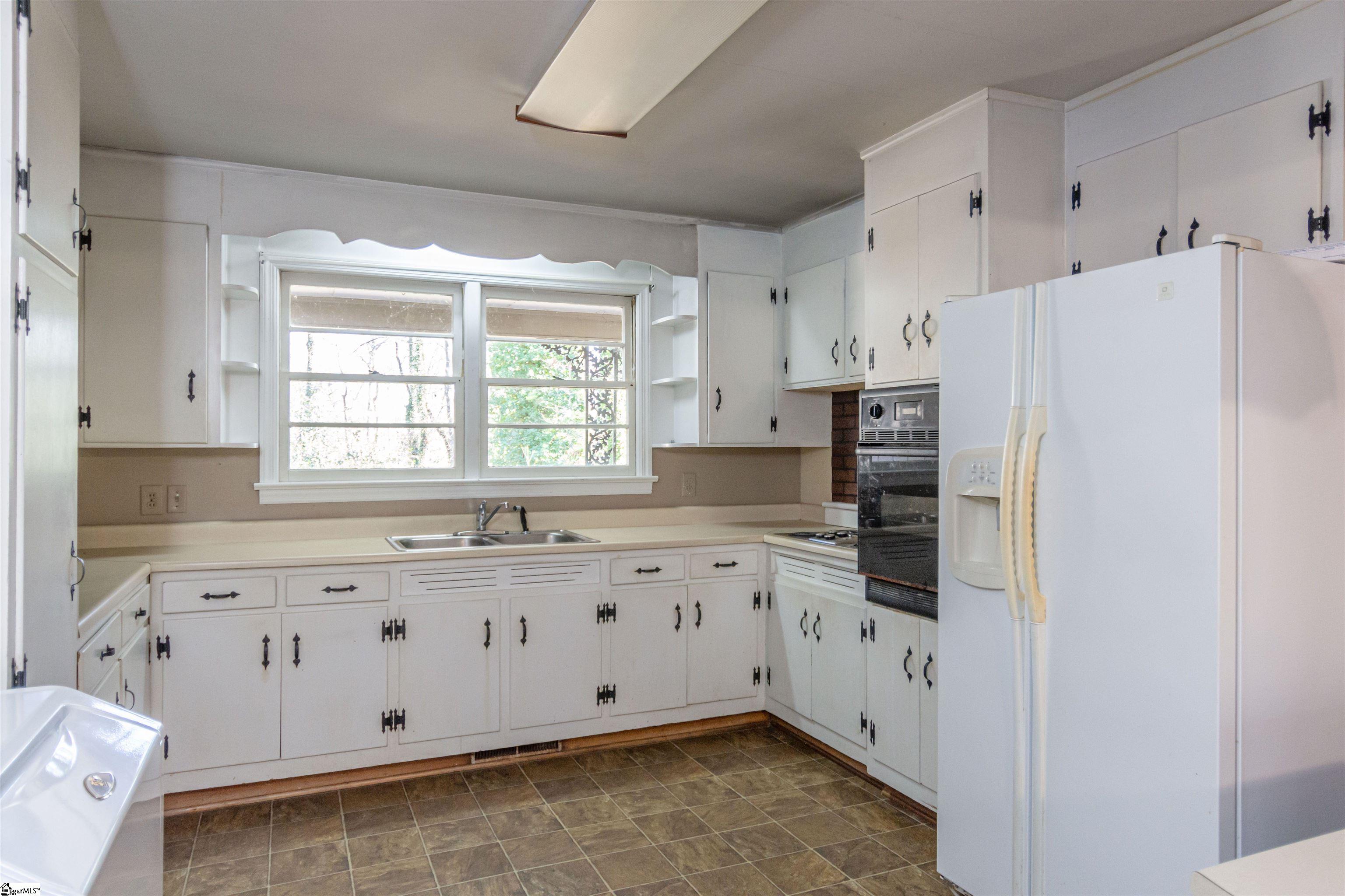 1307 NE Main, Simpsonville, South Carolina image 2
