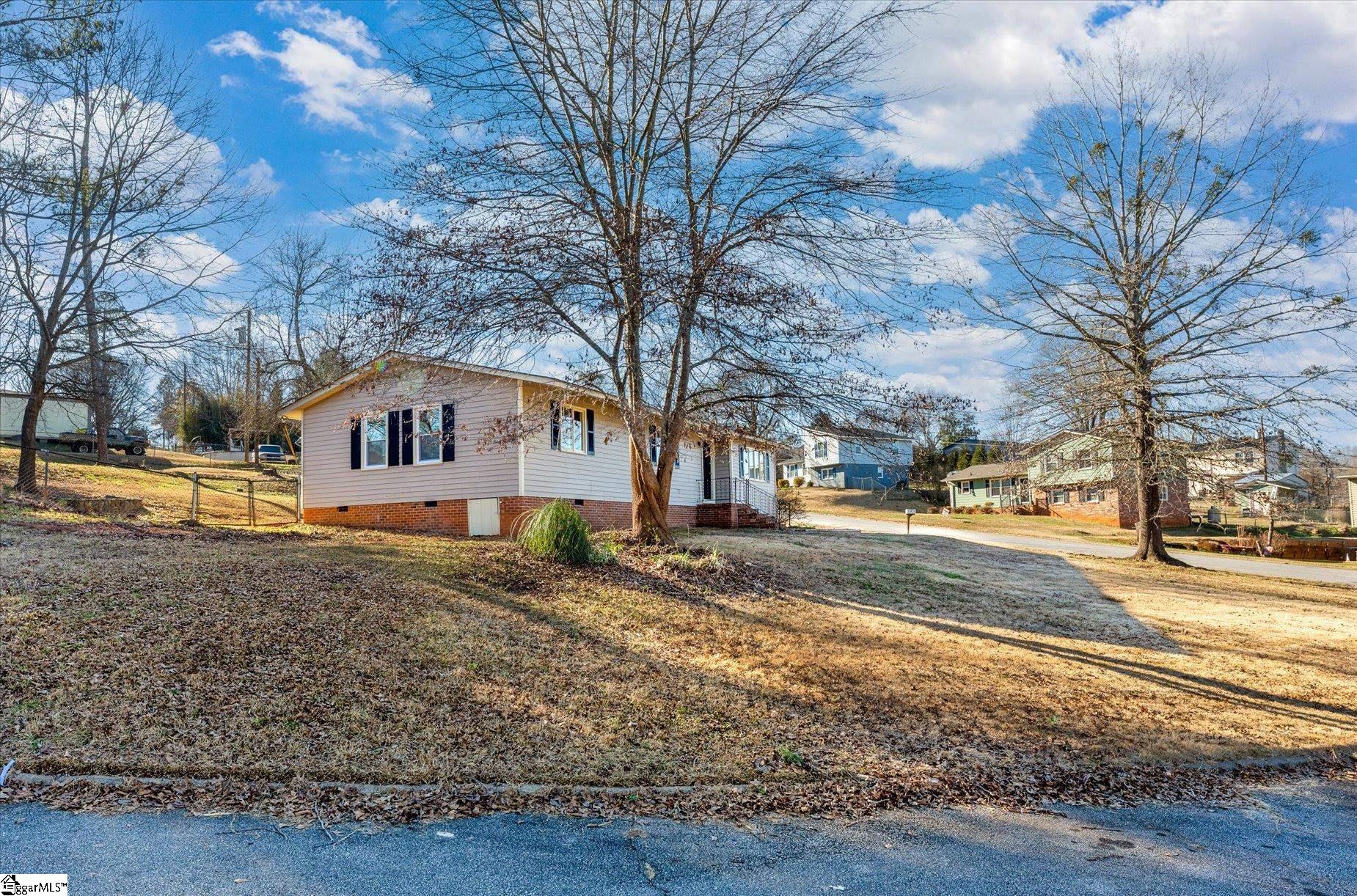 107 Sherry, Easley, South Carolina image 3