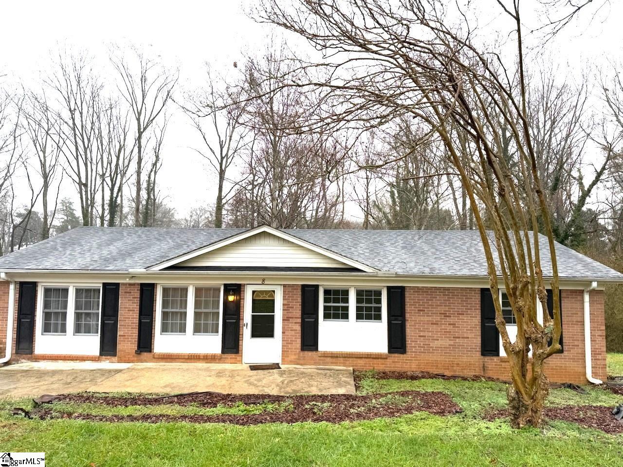 8 Charing Cross Road Taylors, SC 29687
