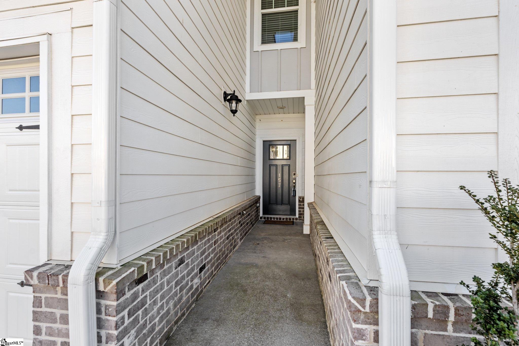 157 Bromes, Greenville, South Carolina image 2