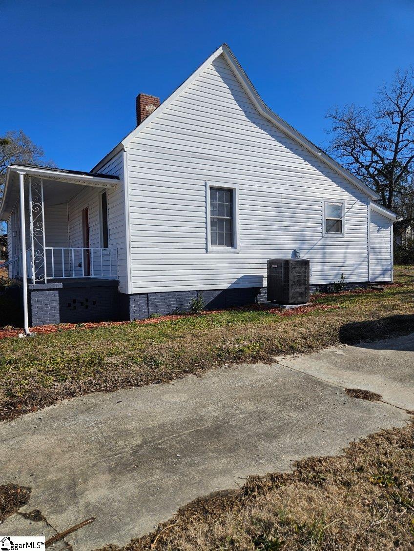 215 Washington, Clinton, South Carolina image 9
