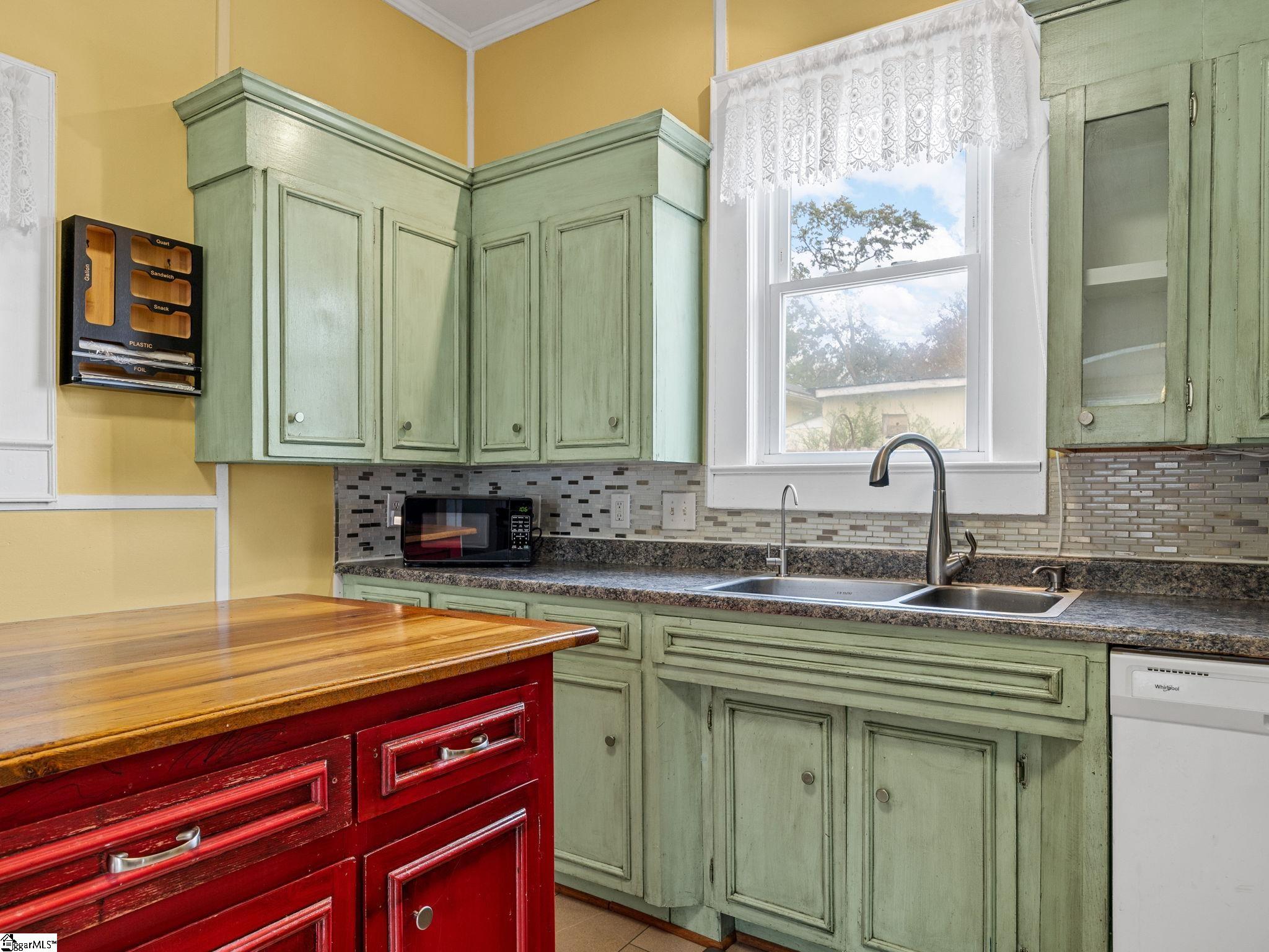 4 Courtney, Pelzer, South Carolina image 16