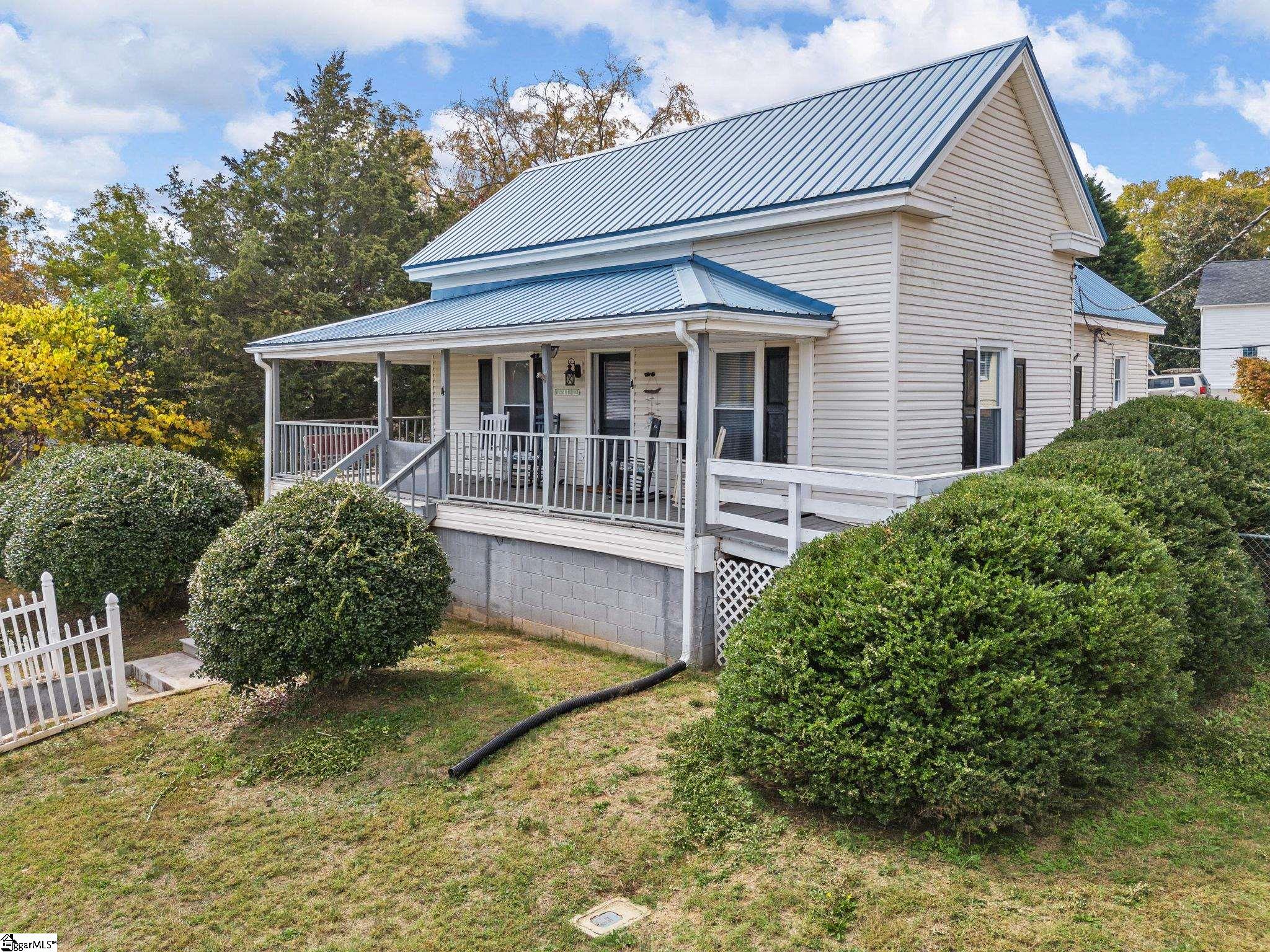4 Courtney, Pelzer, South Carolina image 3