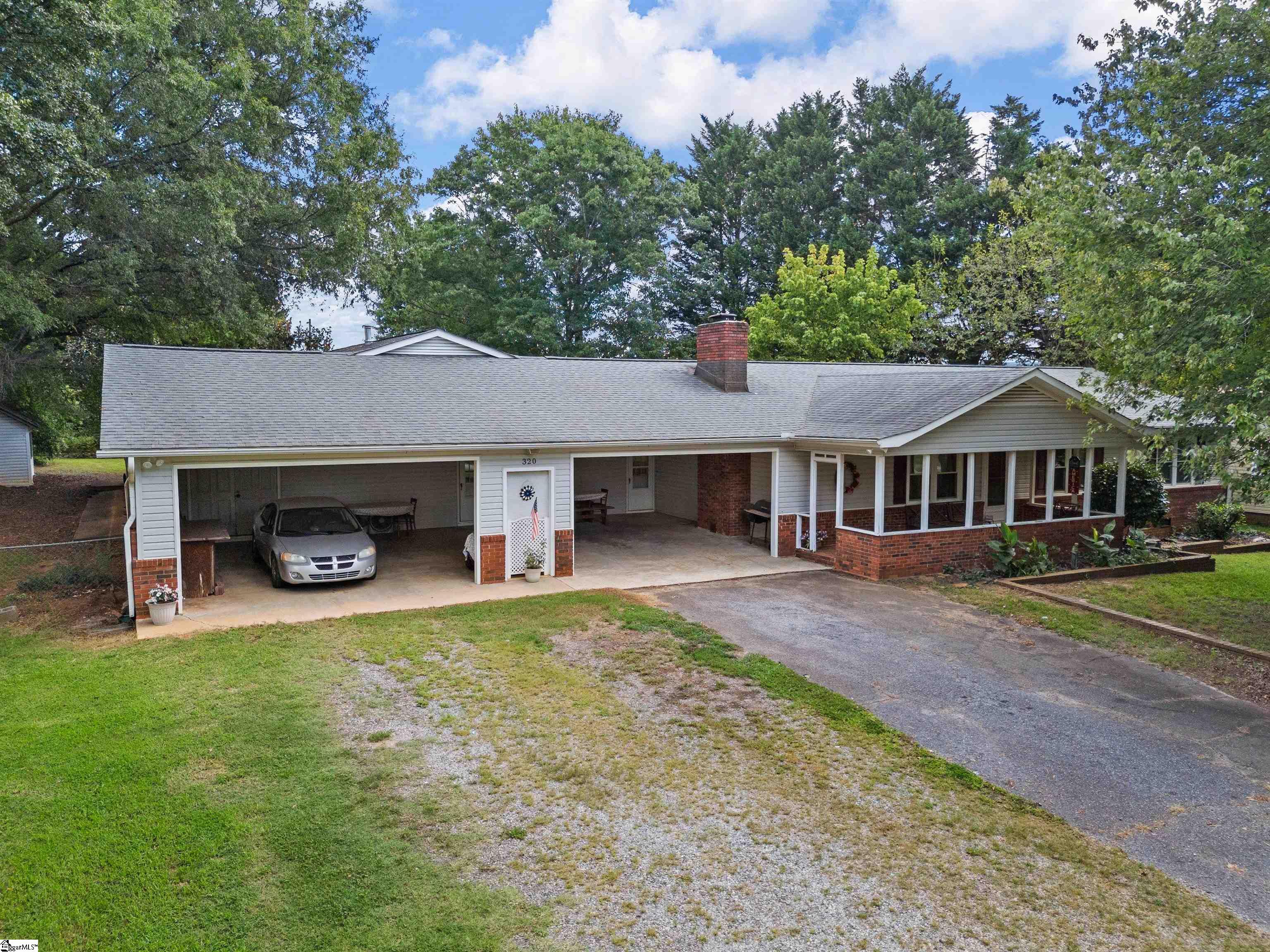 320 Burnett Road Inman, SC 29349