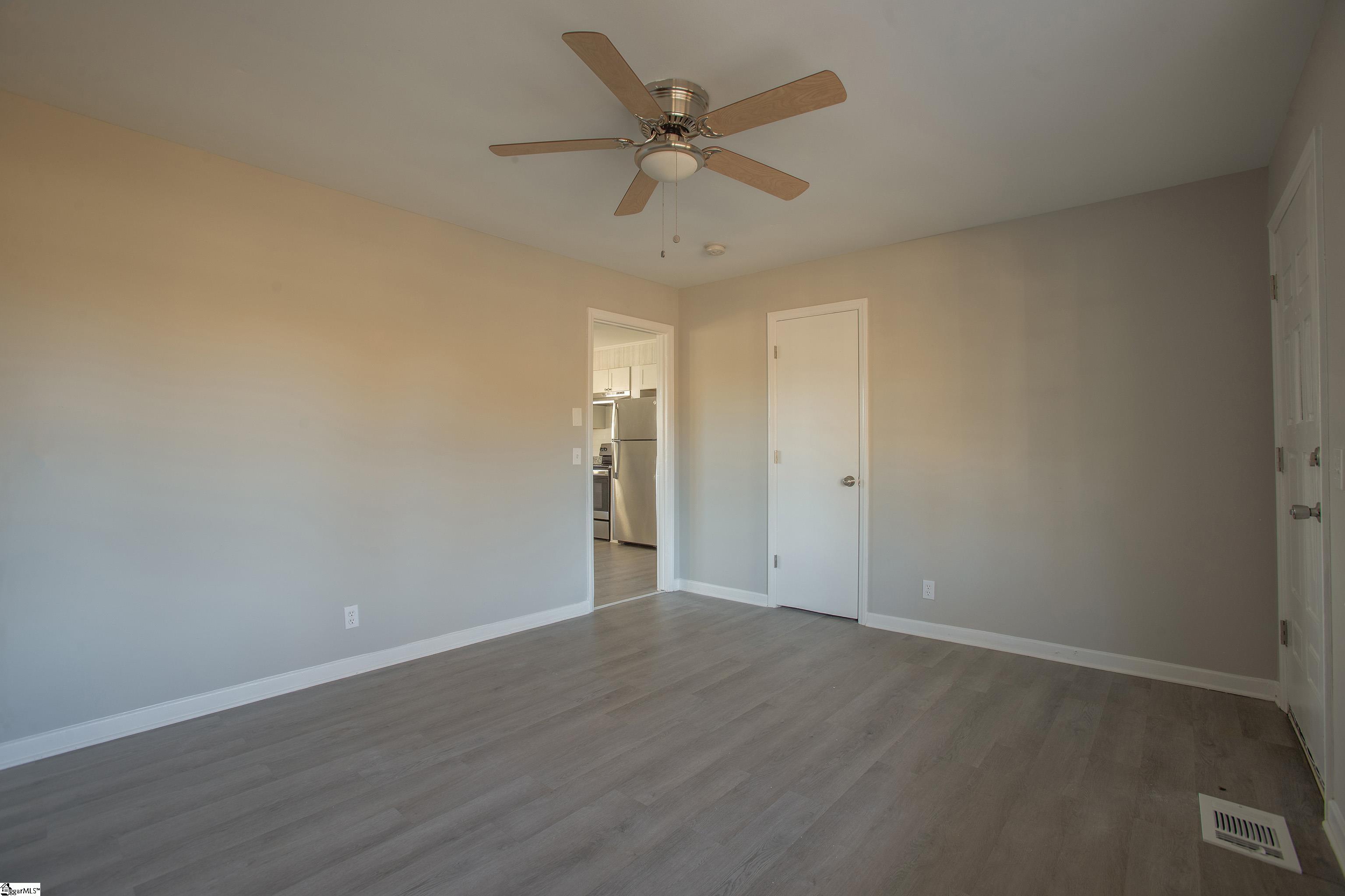 305 Kenmore, Piedmont, South Carolina image 9