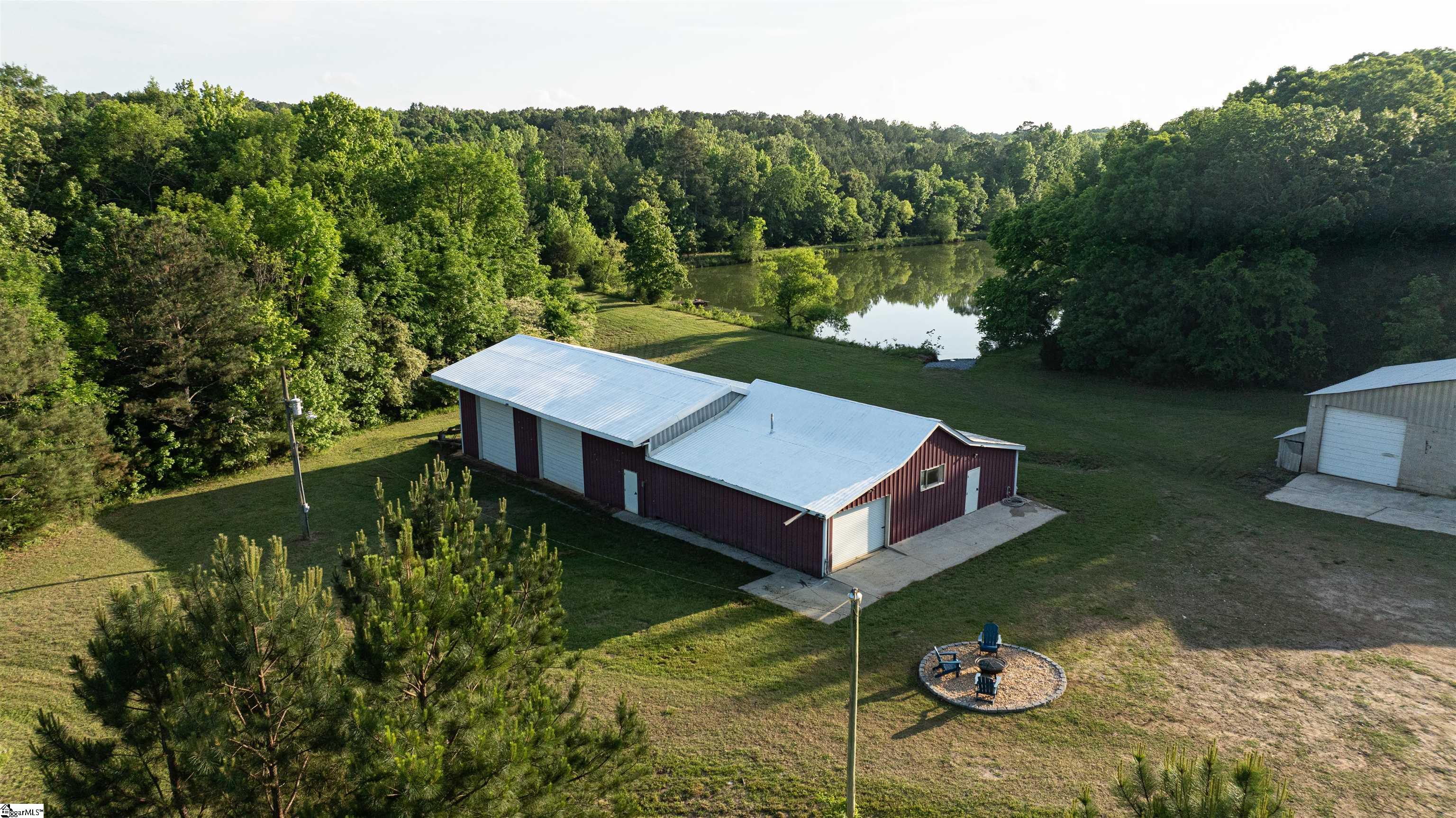 44 Hobby, Kinards, South Carolina image 3