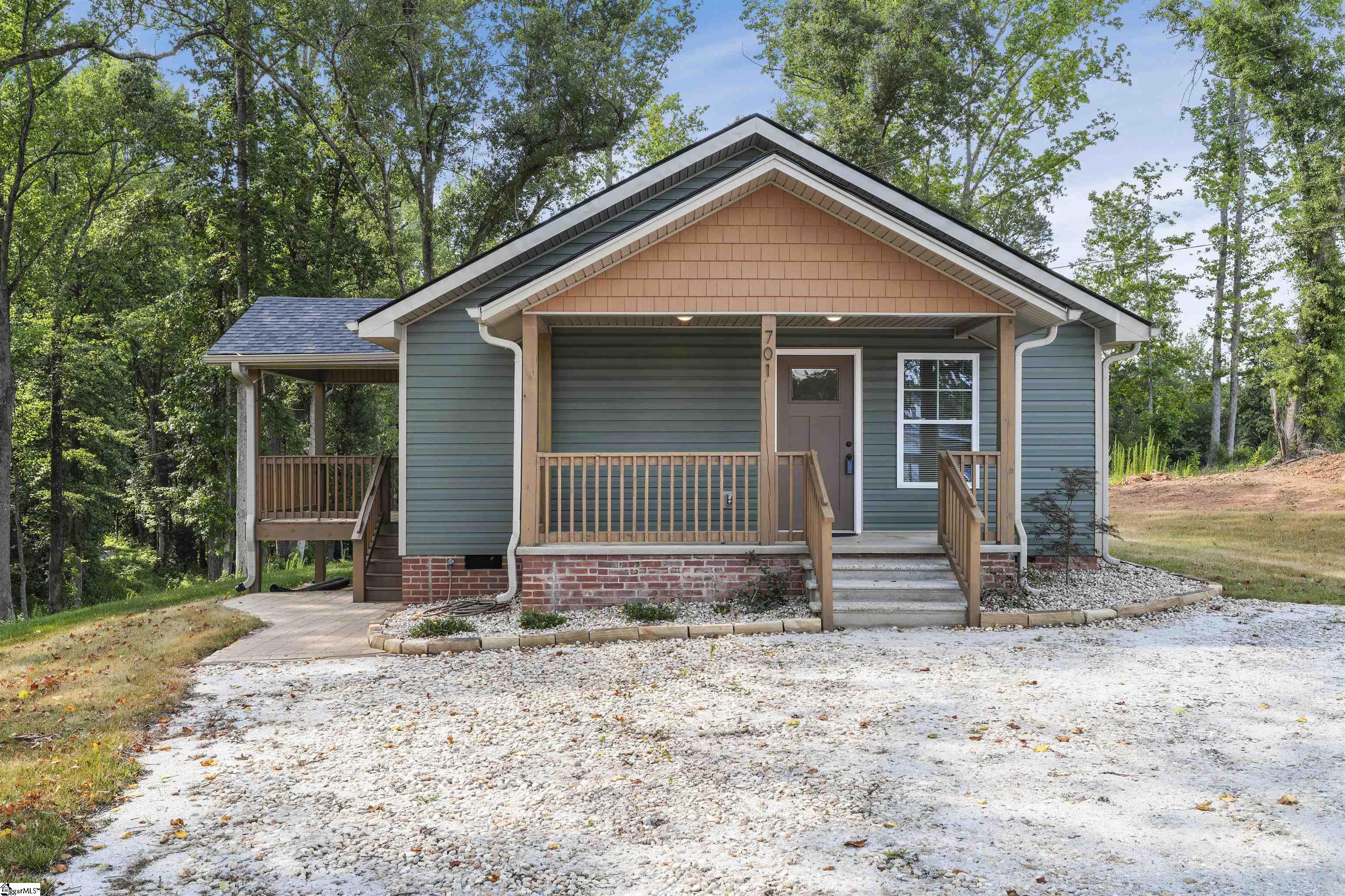 701 Old Saluda Damn Road, Easley SC 29640