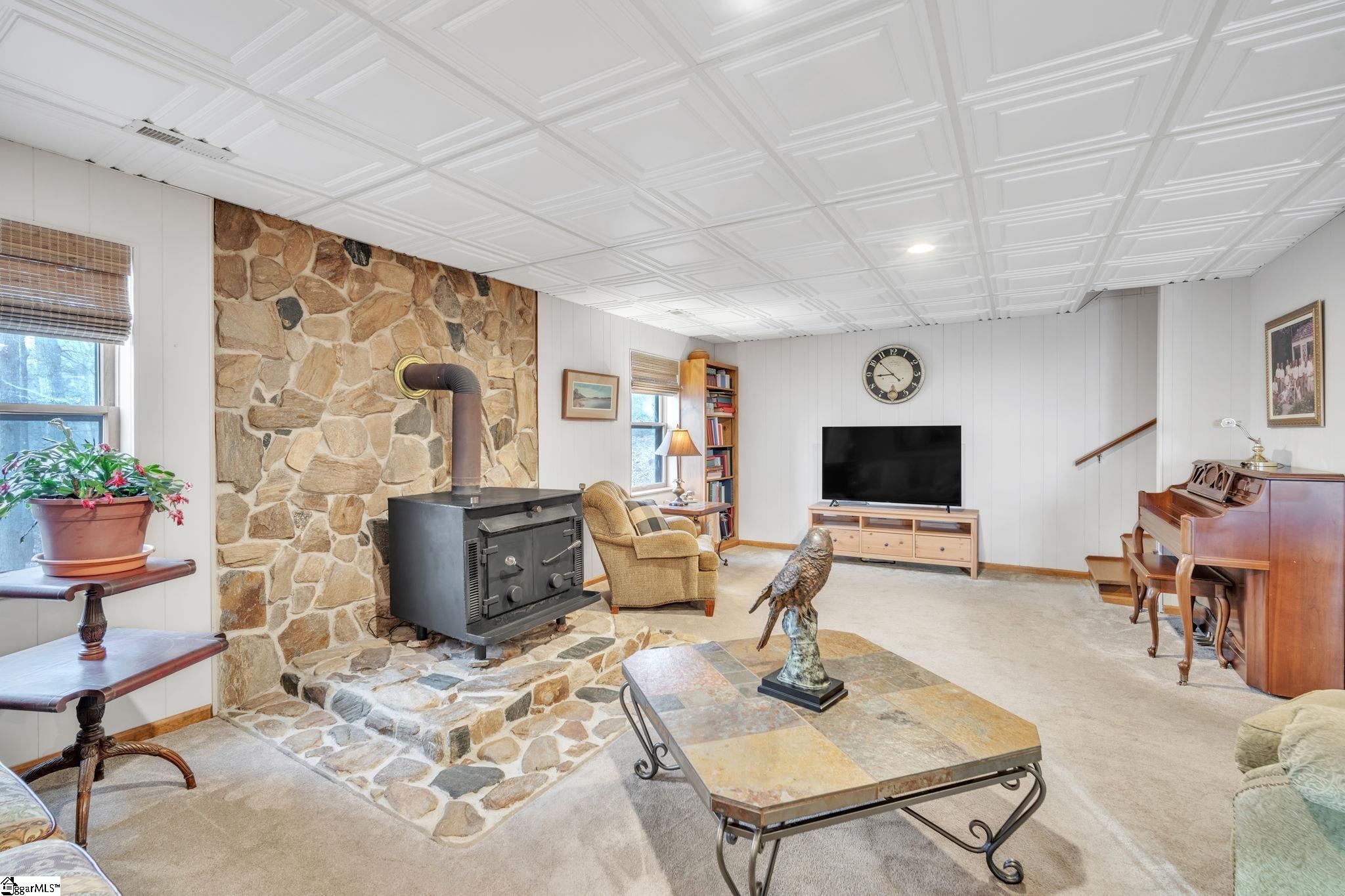 888 White Oak Mountain, Columbus, North Carolina image 24