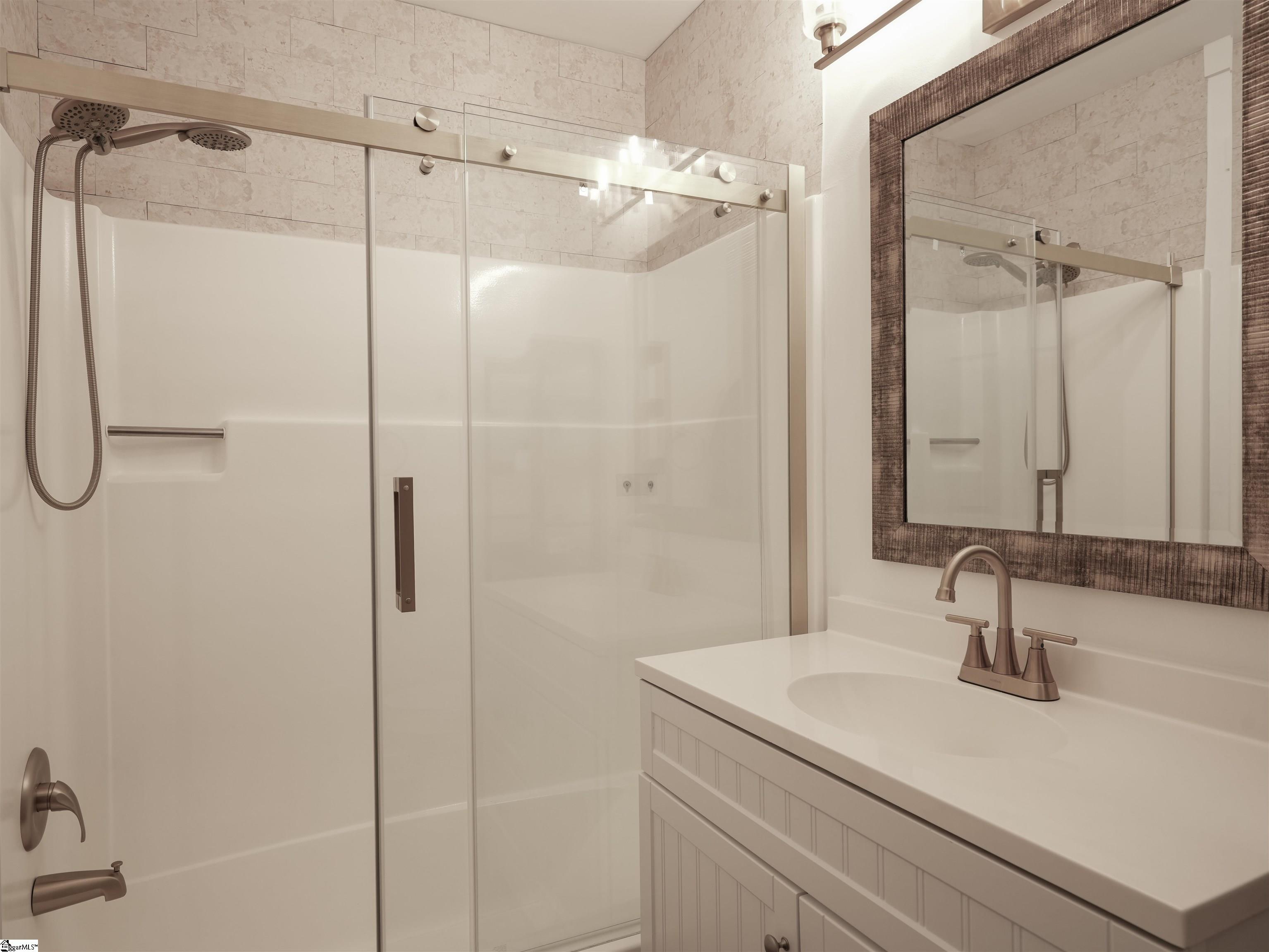 207 Barry, Greer, South Carolina image 21