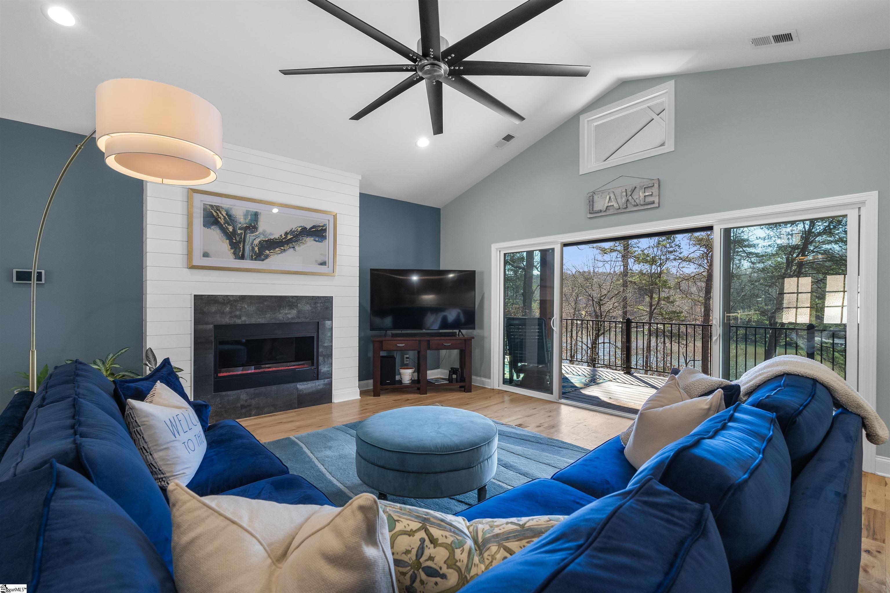 135 W Waters Edge, West Union, South Carolina image 6